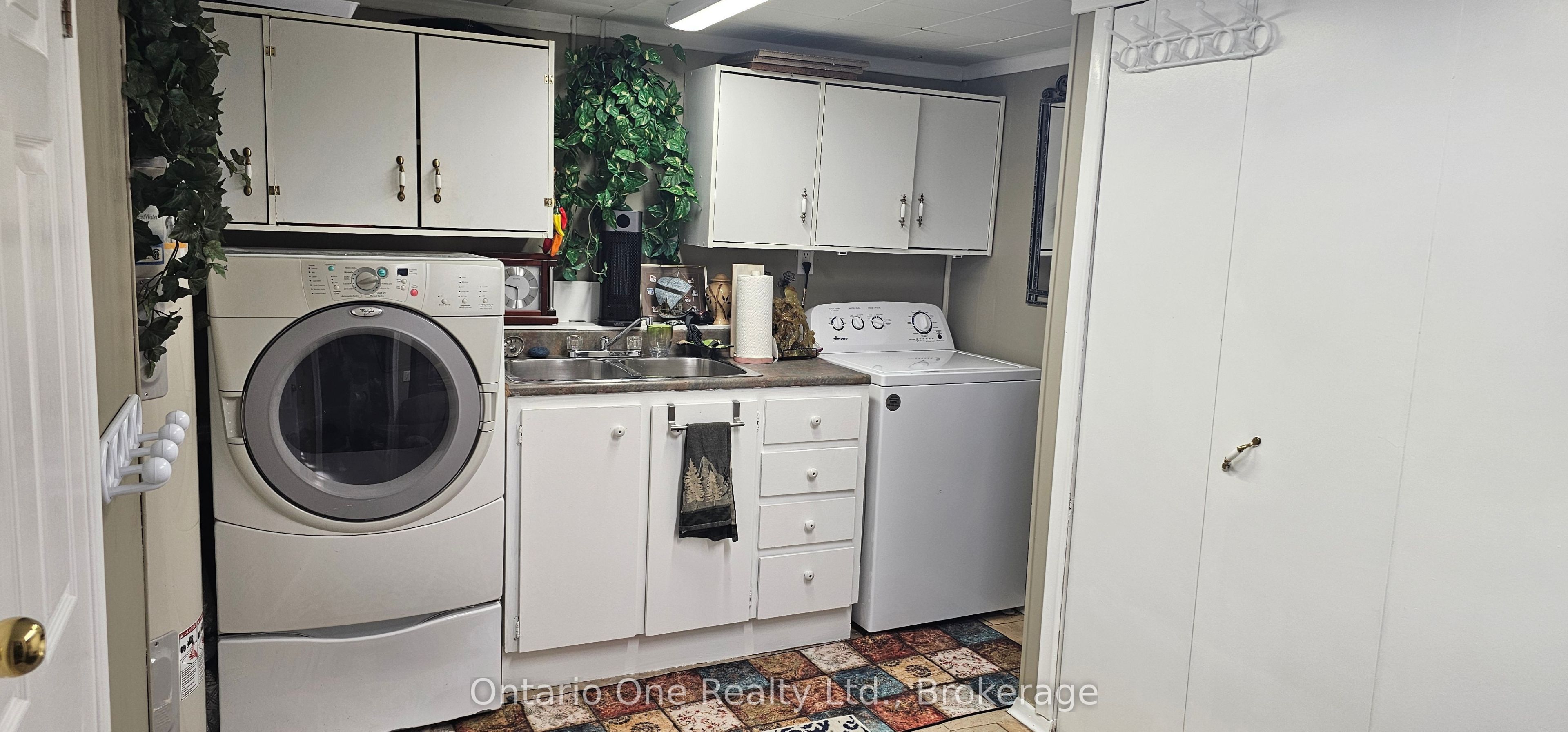 150 Lofty Pines Crescent Property Photo 20