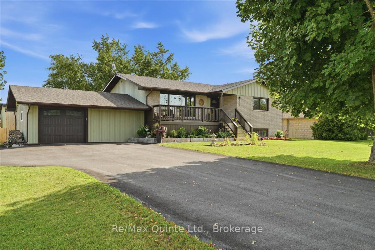 353 Lakeshore Road Property Photo 3