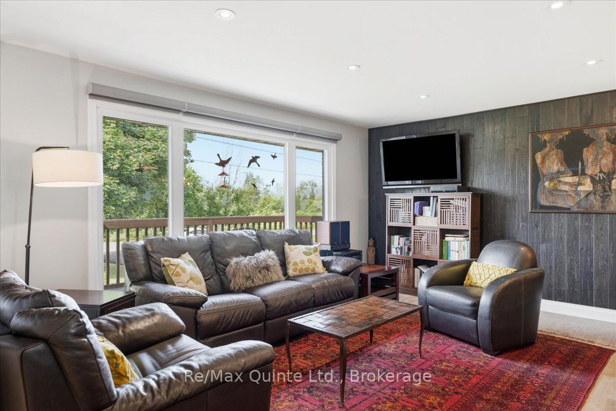353 Lakeshore Road Property Photo 13