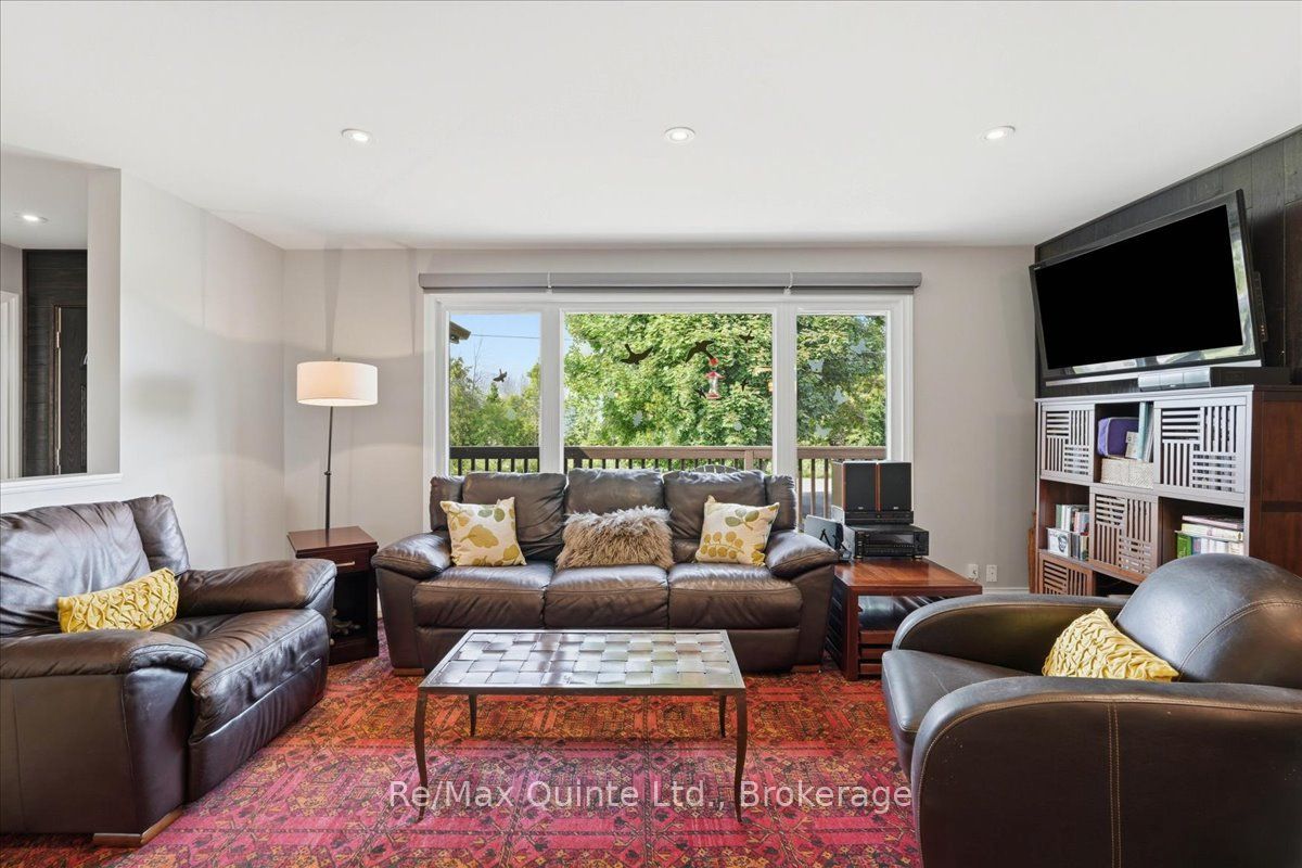 353 Lakeshore Road Property Photo 14