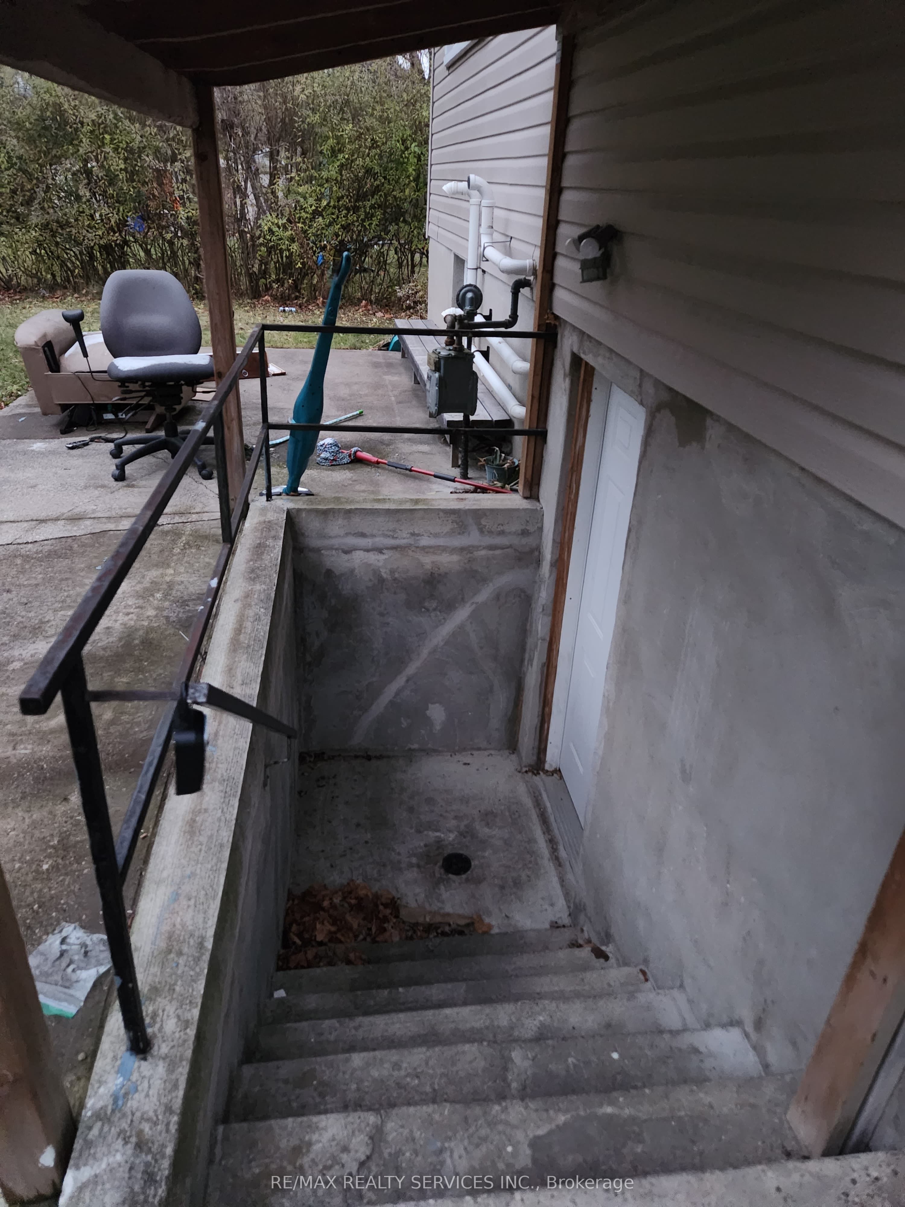 71 Helene Crescent Basement Property Photo 3