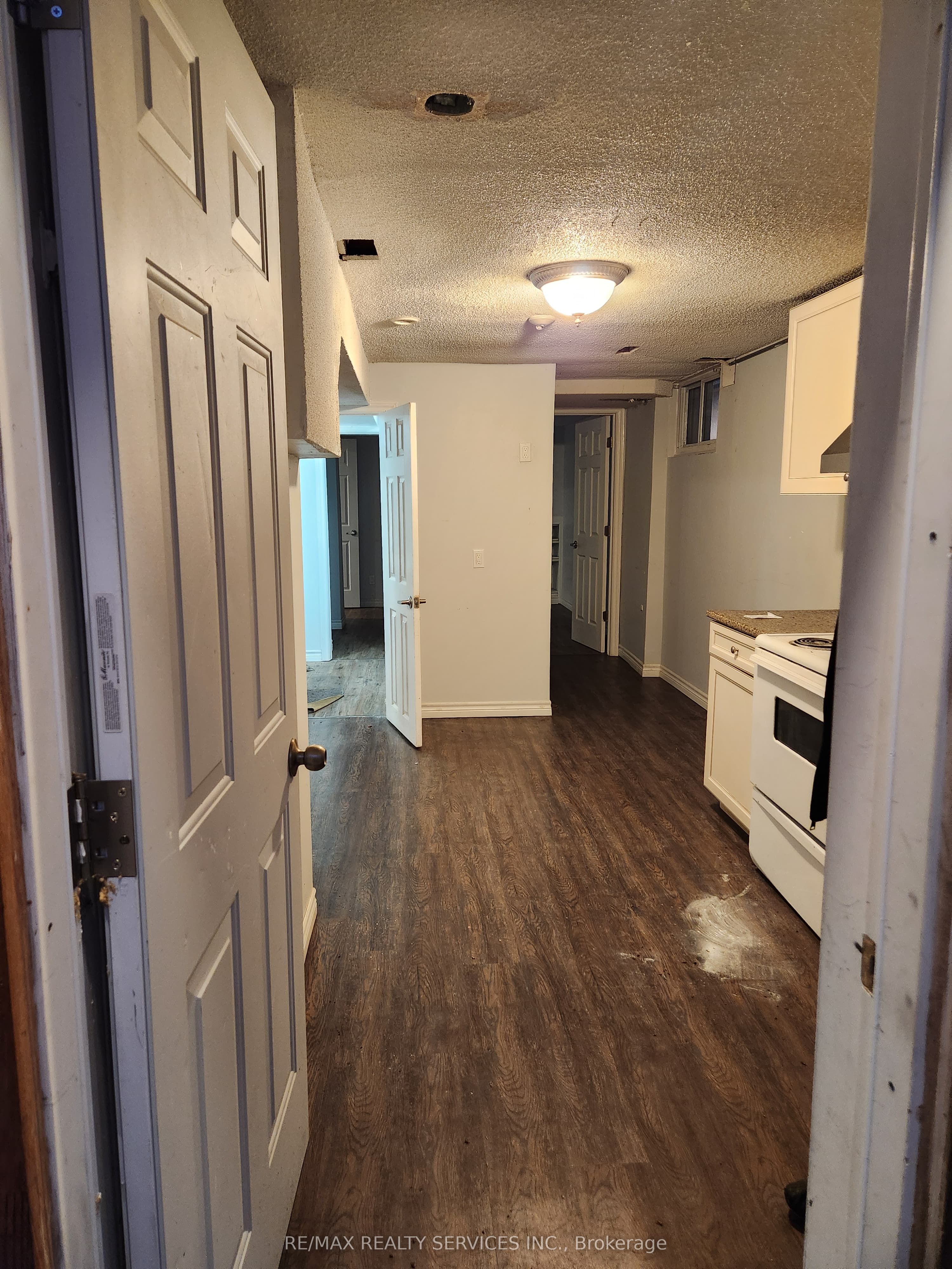 71 Helene Crescent Basement Property Photo 11