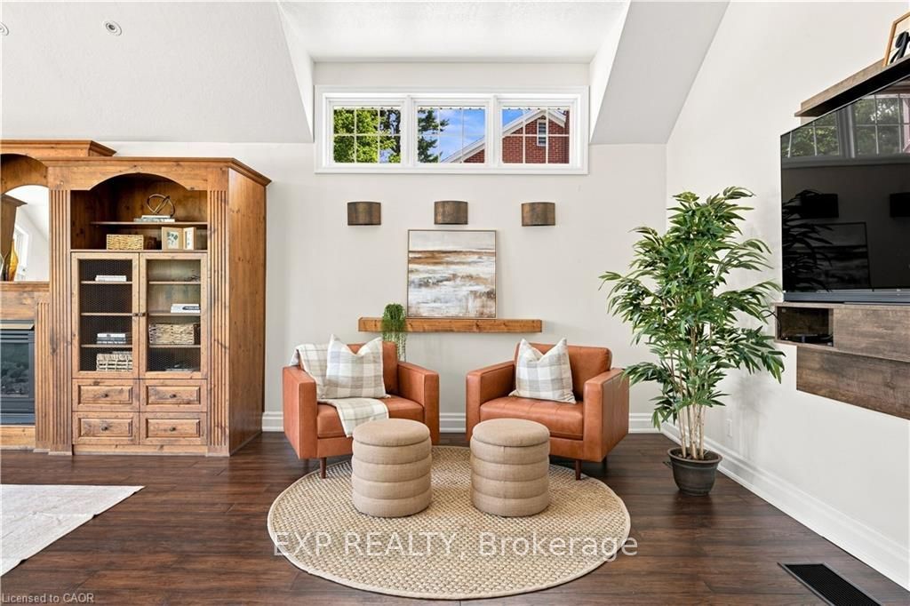 290 Bridgeport Road E Property Photo 15