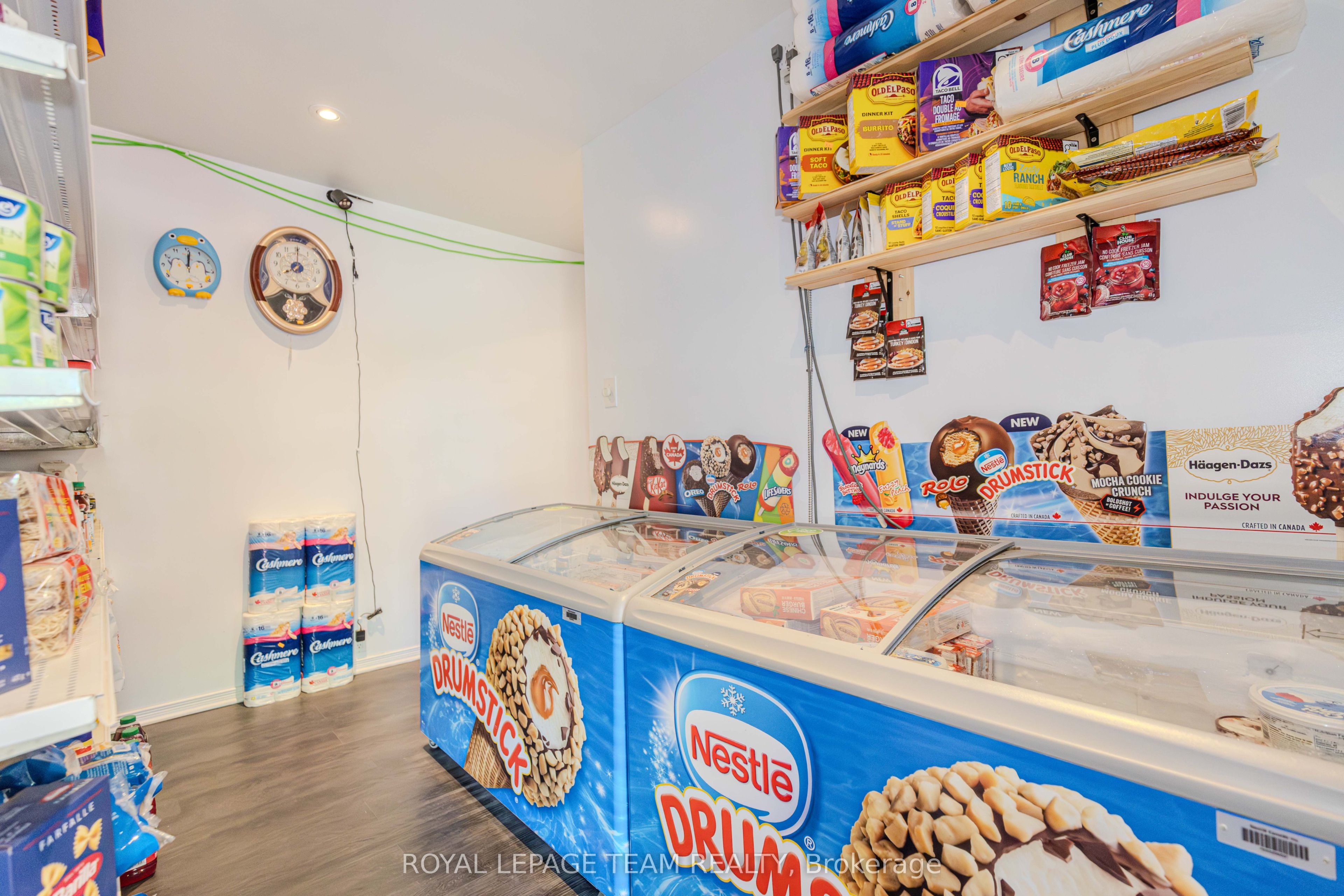 3744 Carp Road Property Photo 28