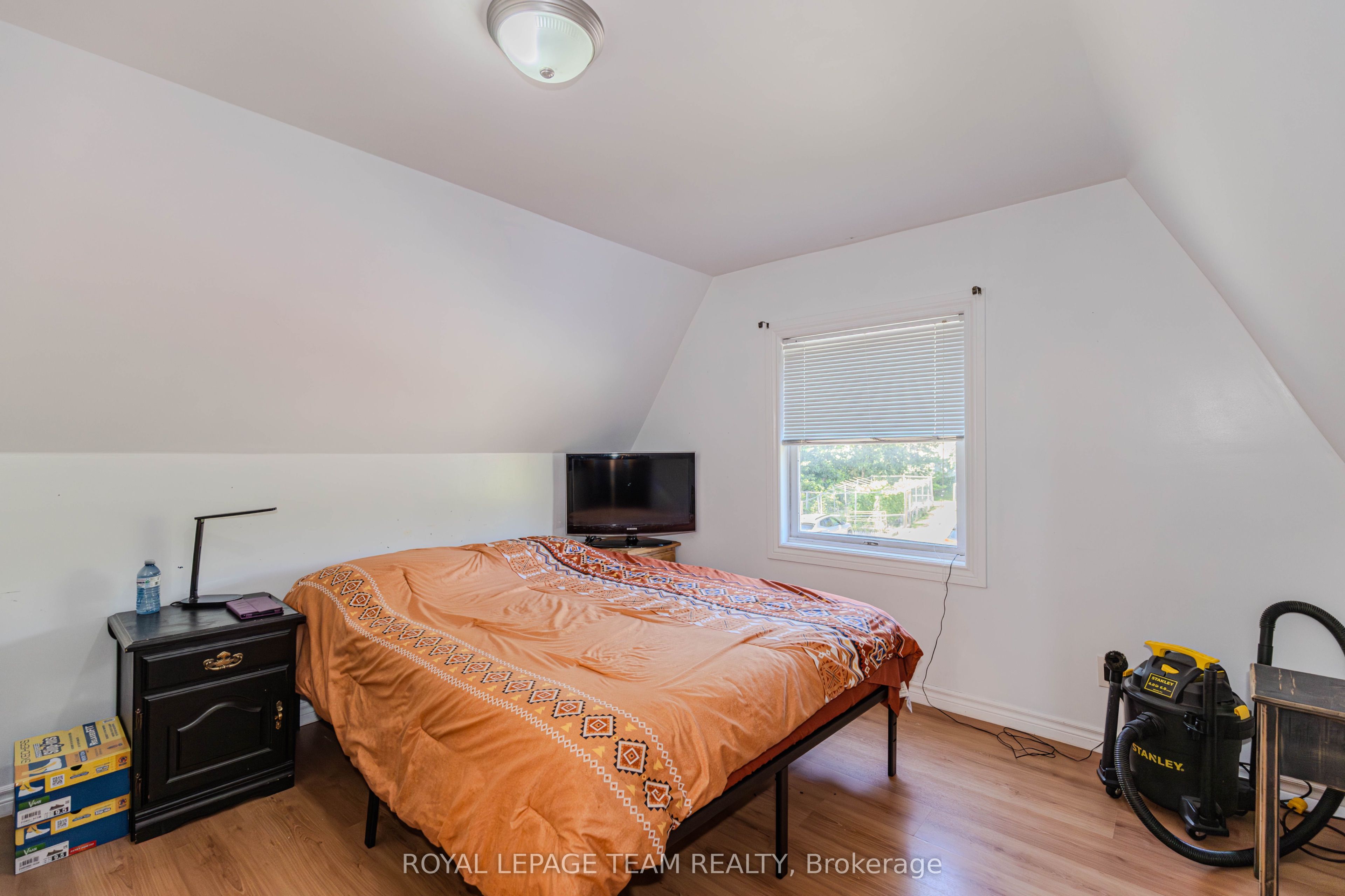 3744 Carp Road Property Photo 37