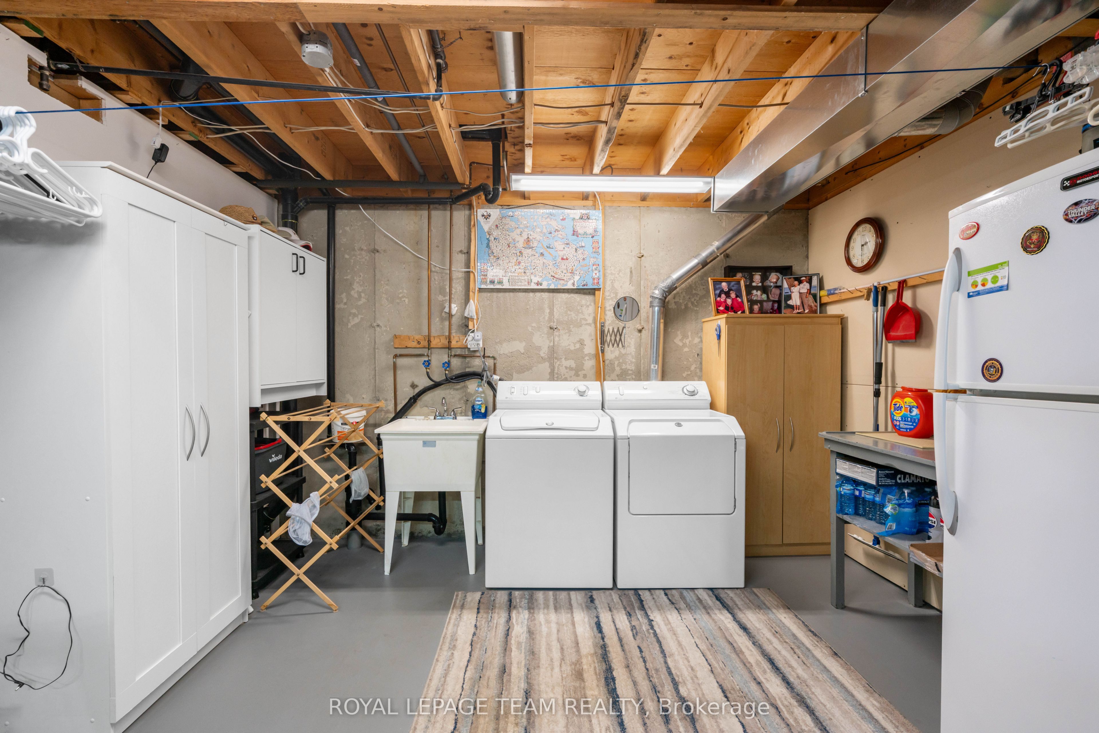 2 Billings Avenue W Property Photo 25