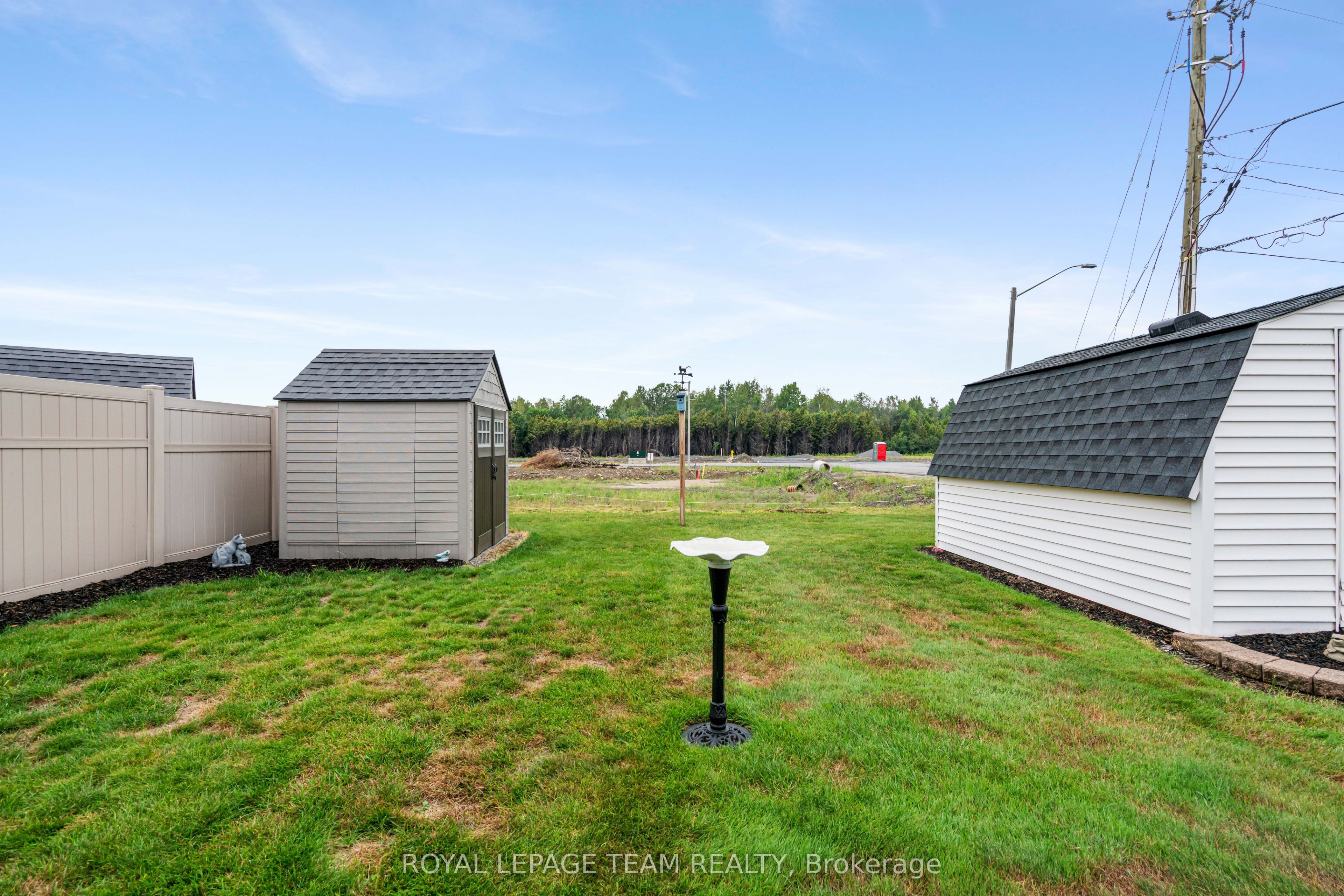 2 Billings Avenue W Property Photo 27
