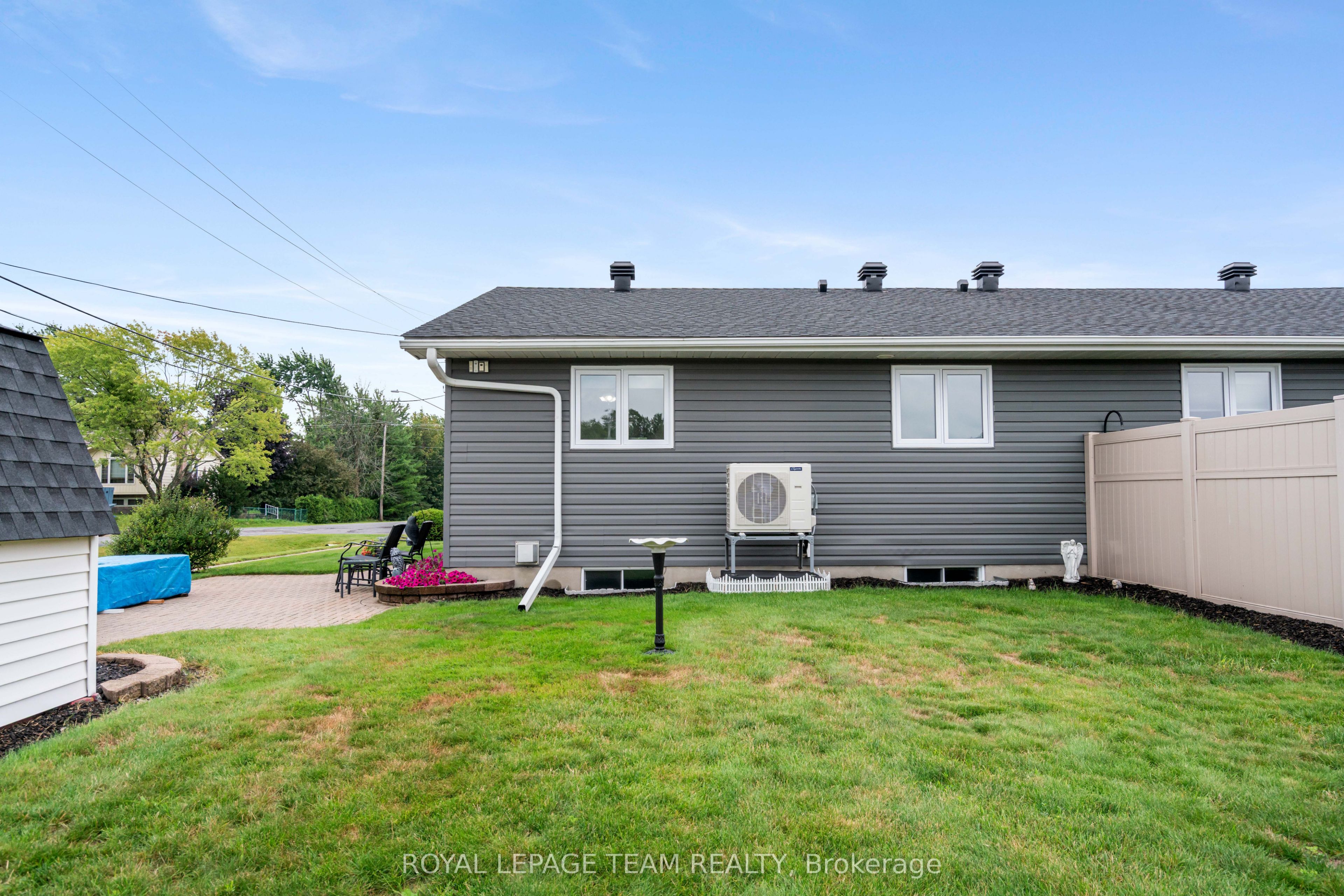 2 Billings Avenue W Property Photo 29