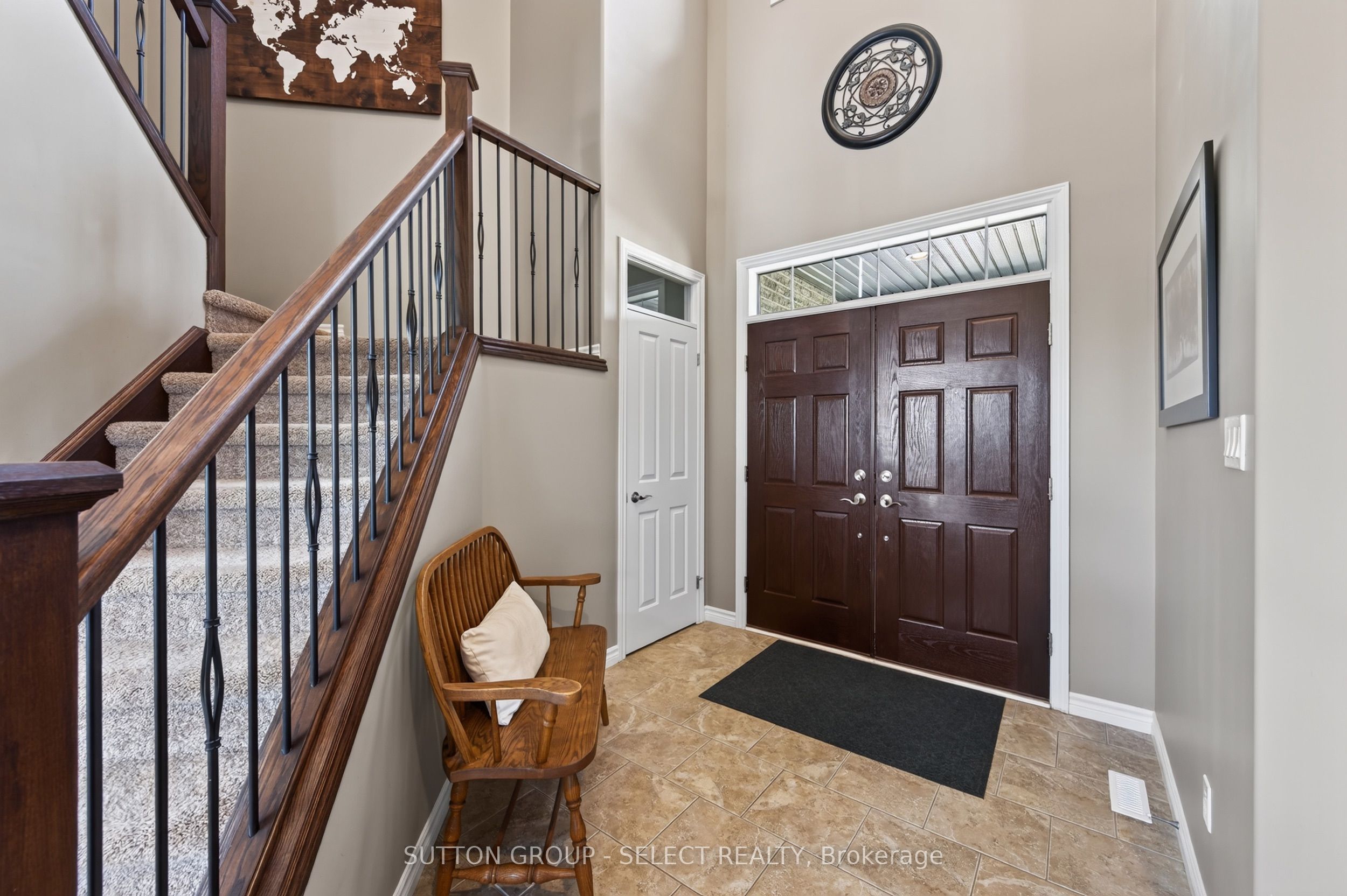 6 Ashwood Crescent Property Photo 2