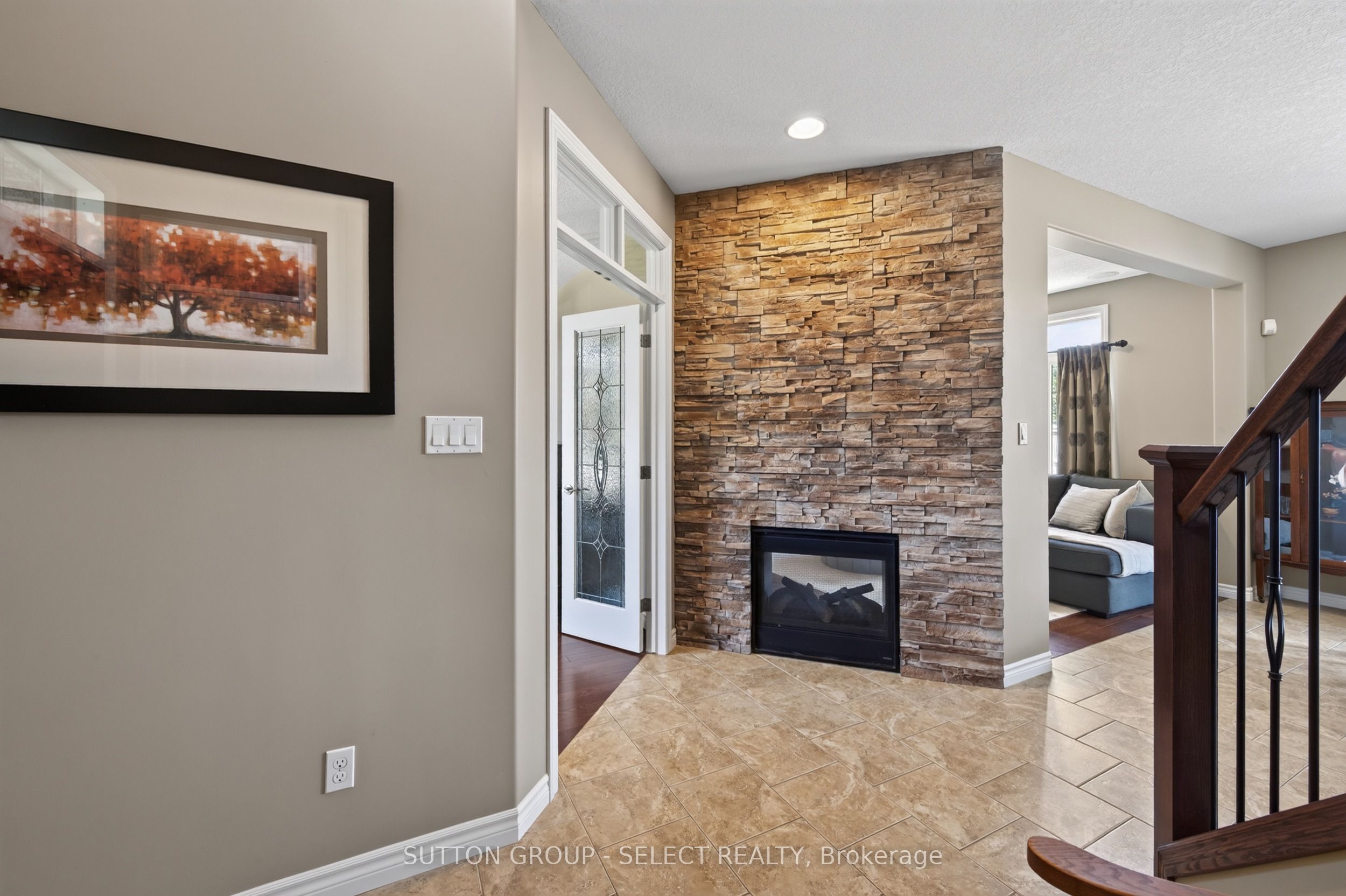 6 Ashwood Crescent Property Photo 3