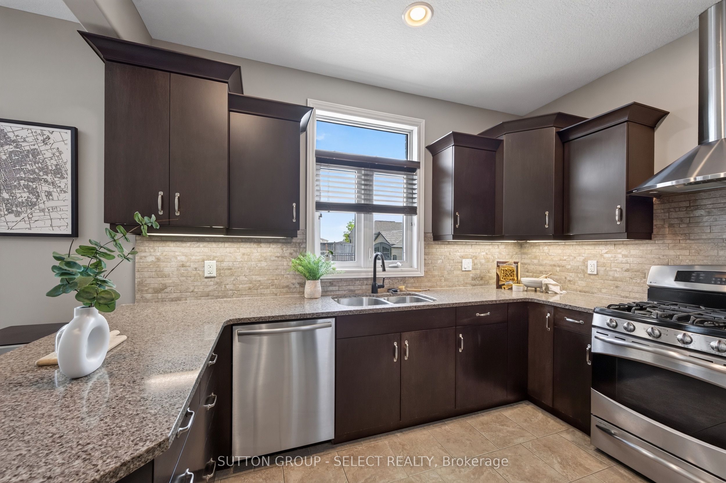 6 Ashwood Crescent Property Photo 11