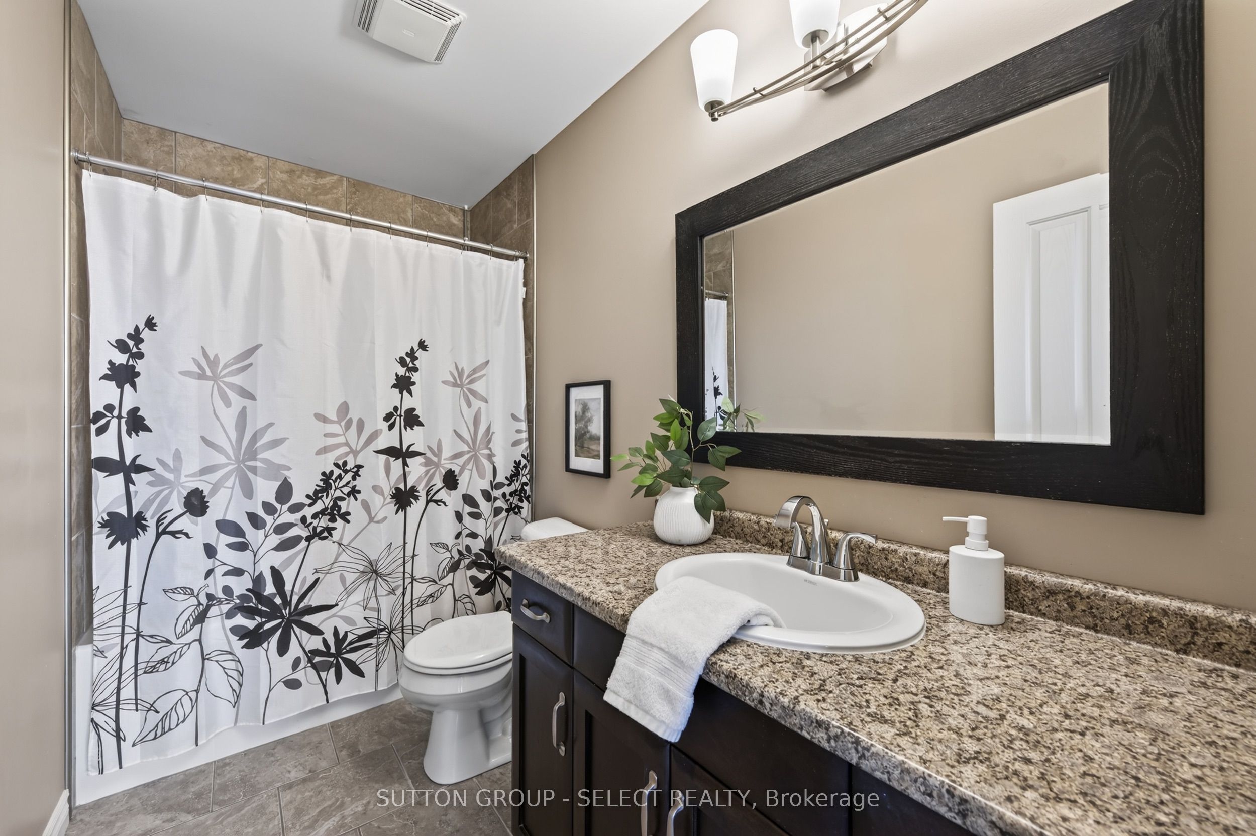 6 Ashwood Crescent Property Photo 25