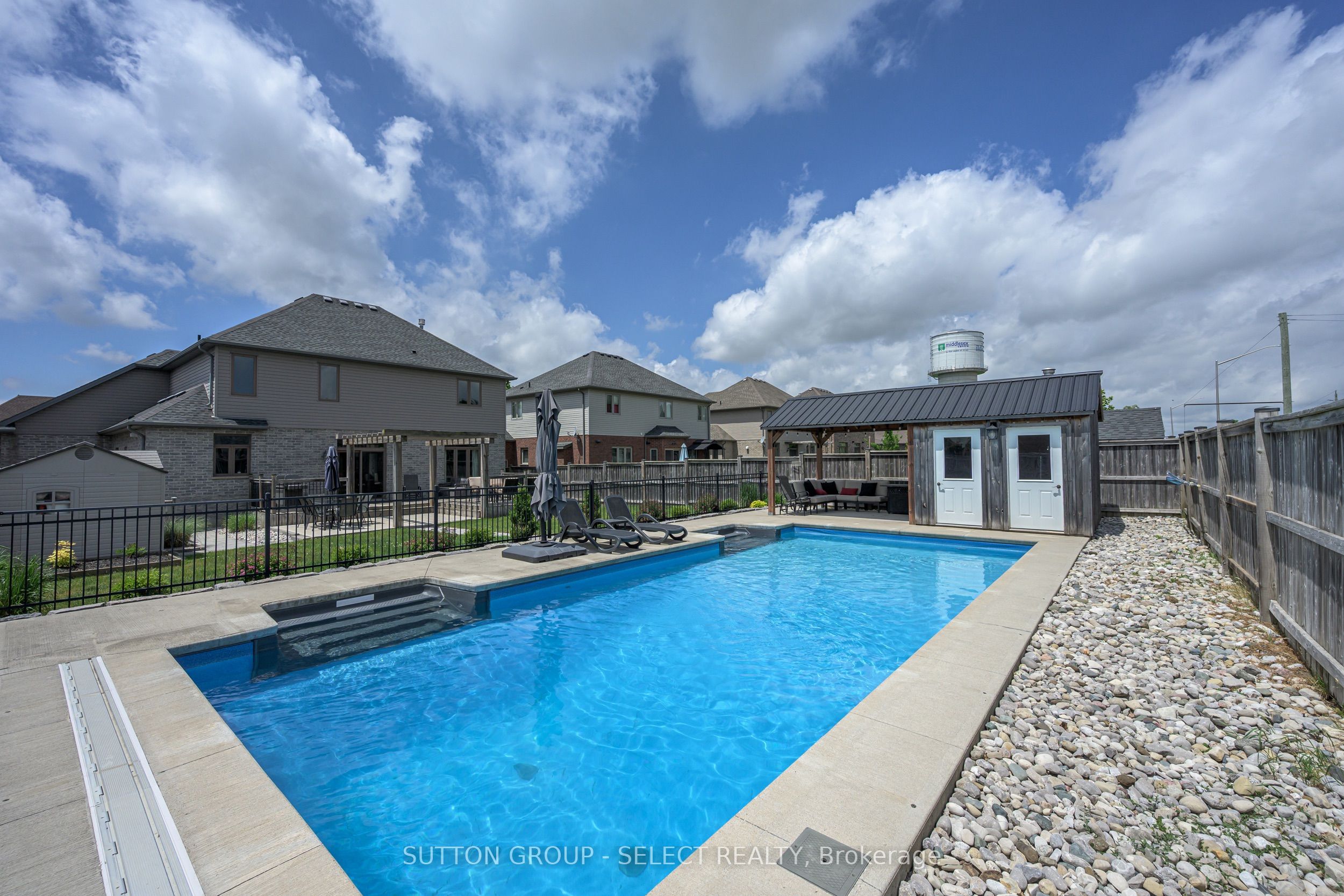 6 Ashwood Crescent Property Photo 31