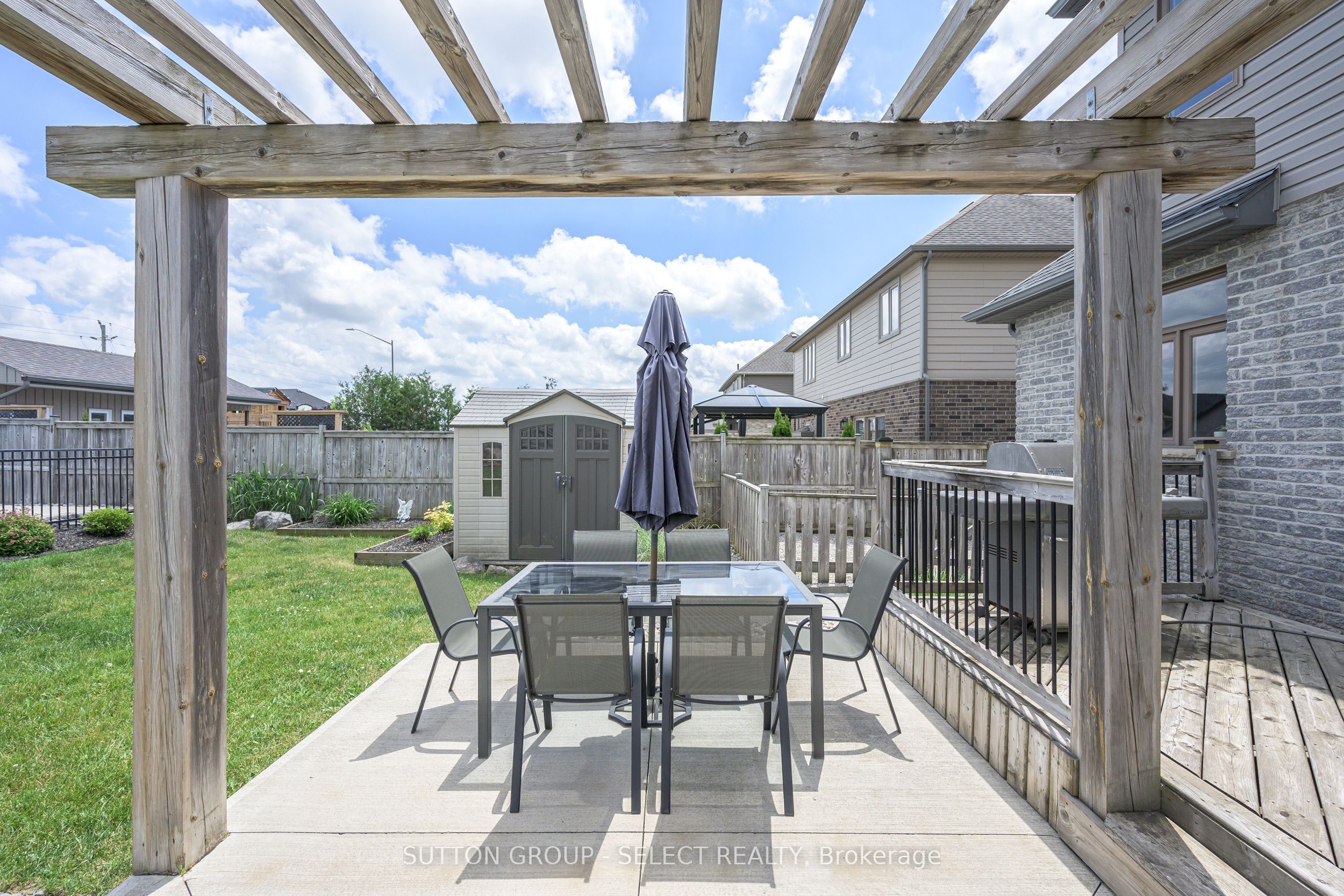 6 Ashwood Crescent Property Photo 35