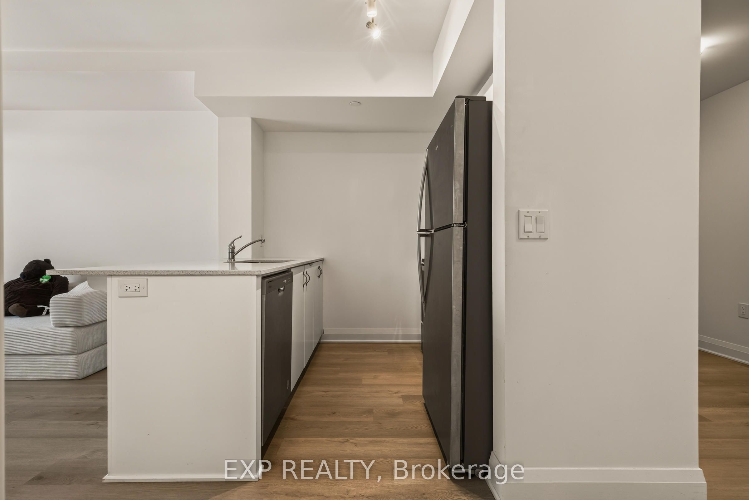 1936 Rymal Road E 208 Property Photo 8