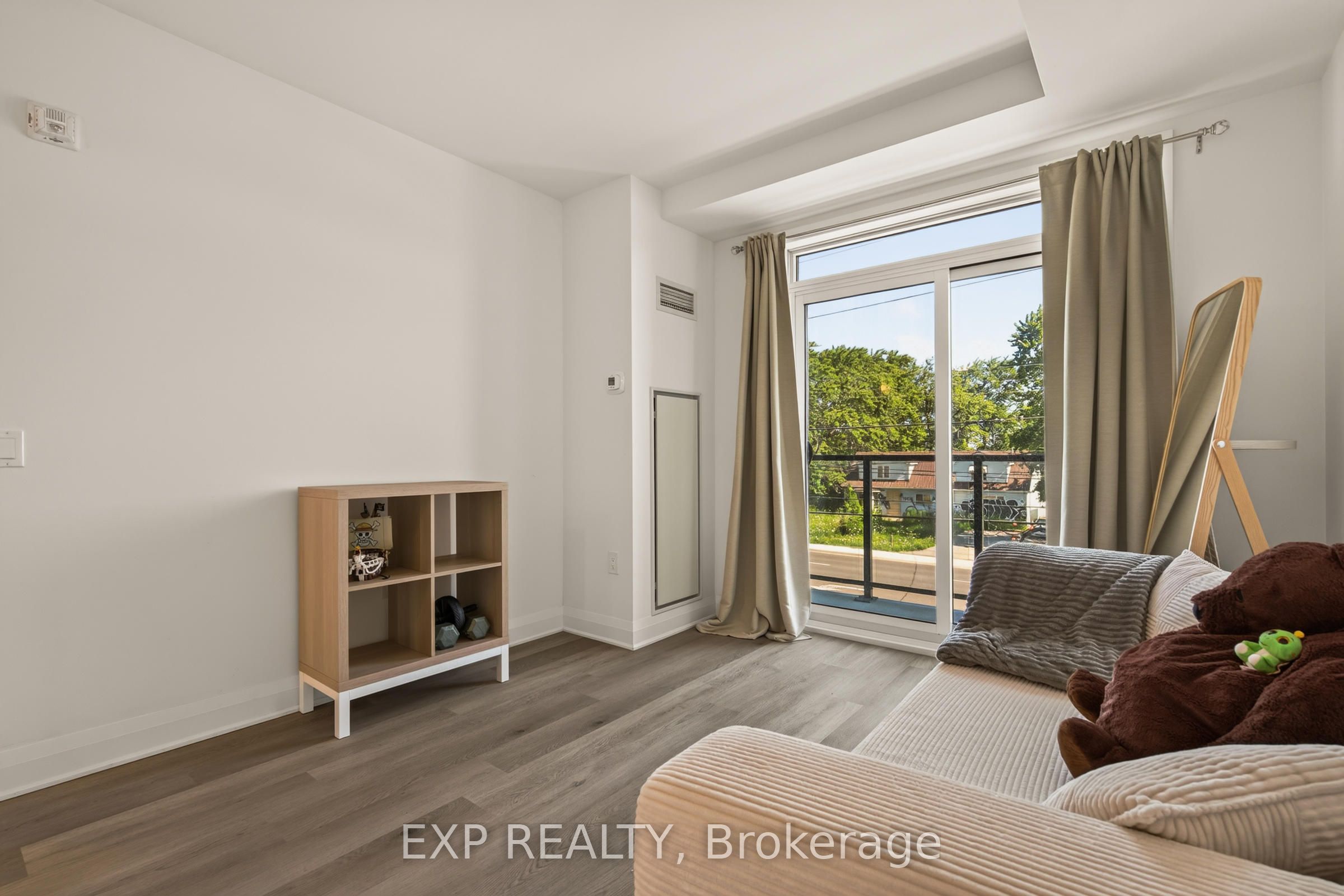 1936 Rymal Road E 208 Property Photo 11