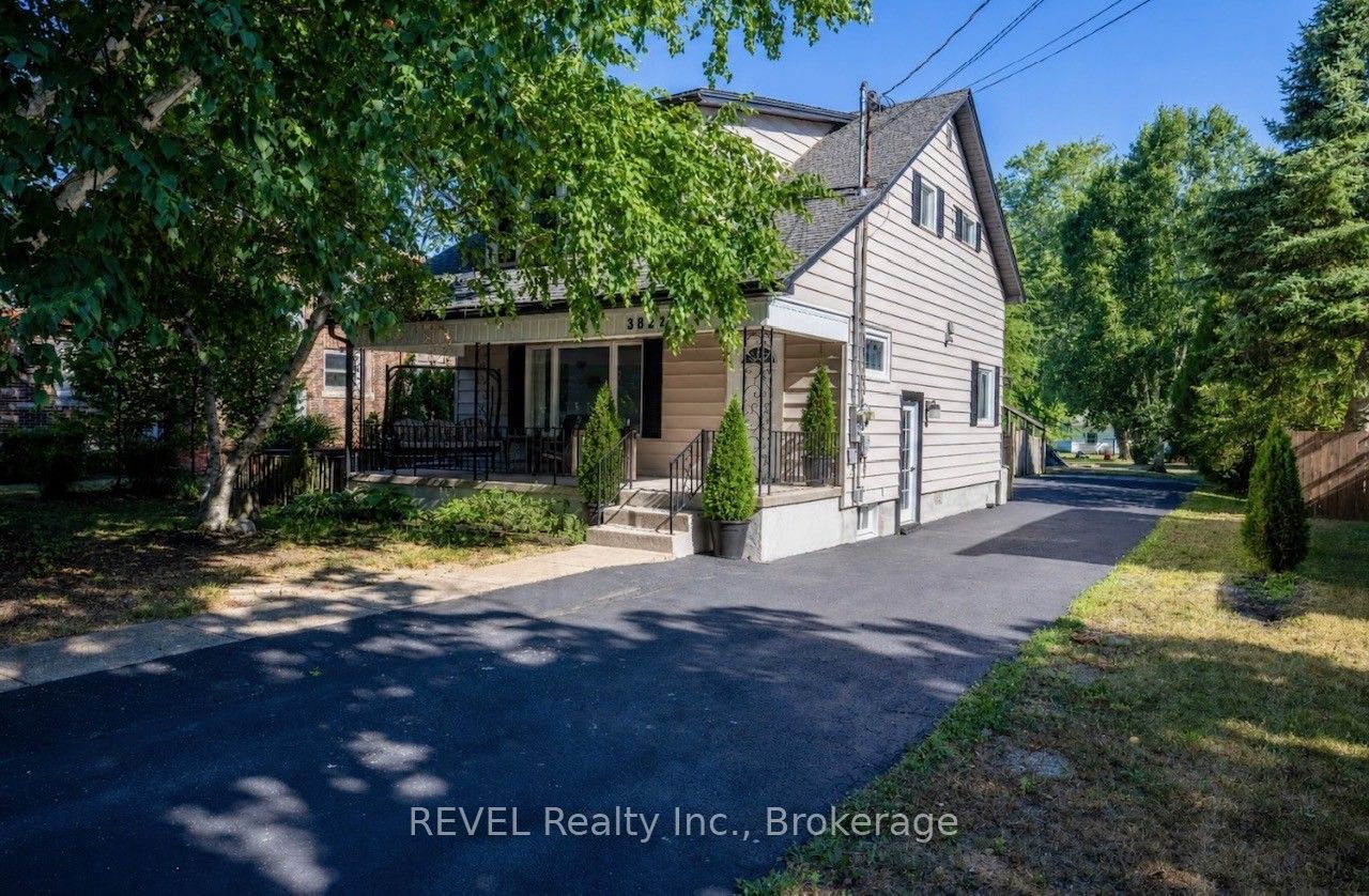 3852 Highland Drive Property Photo 1