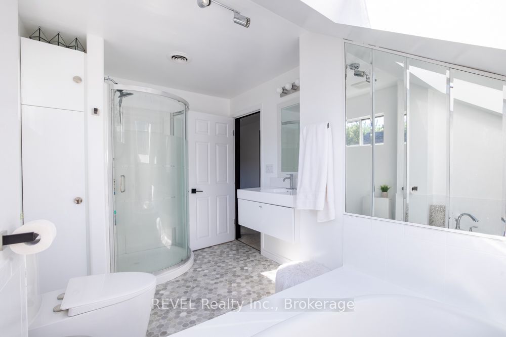3852 Highland Drive Property Photo 10