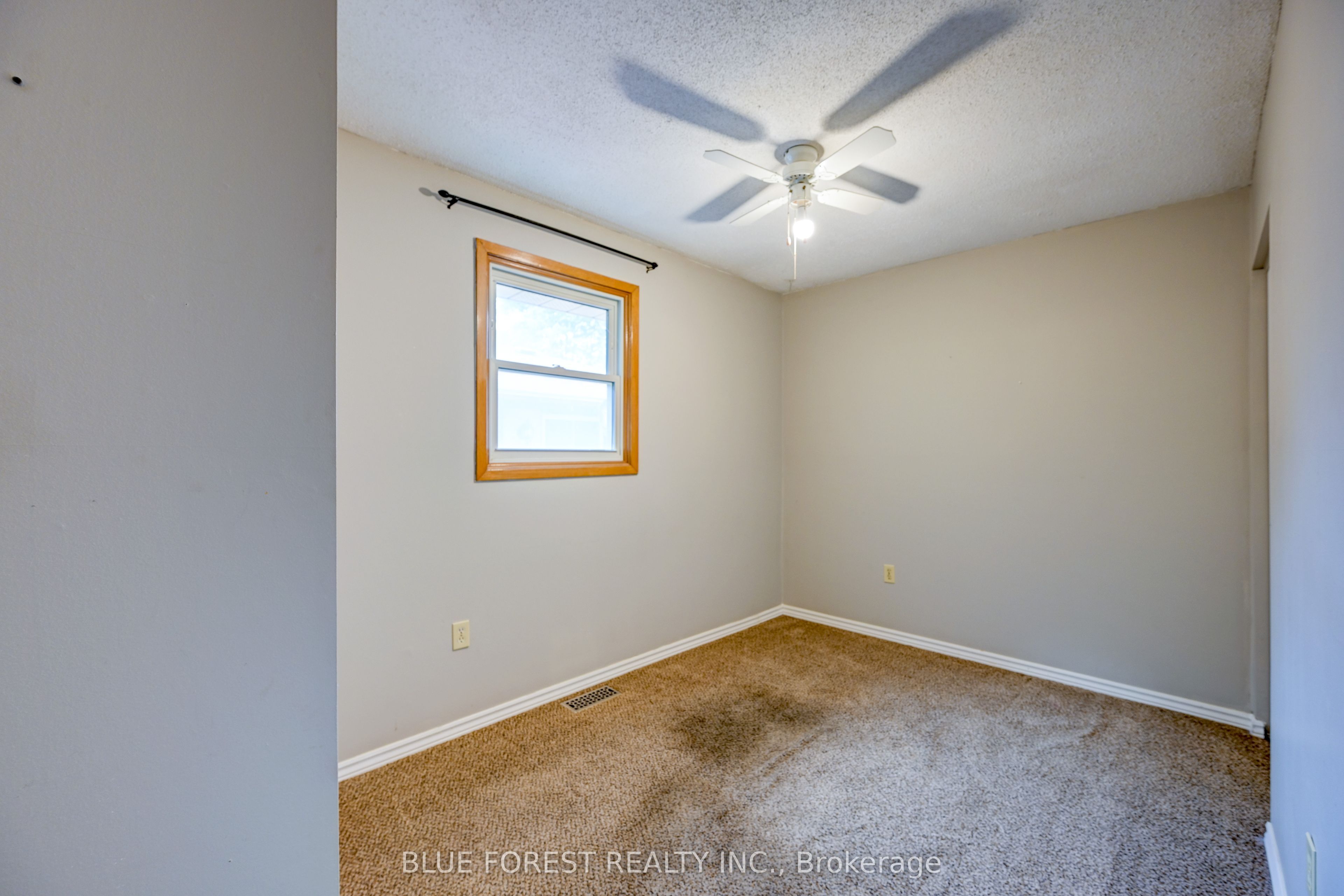 132 Ardsley Crescent Property Photo 16