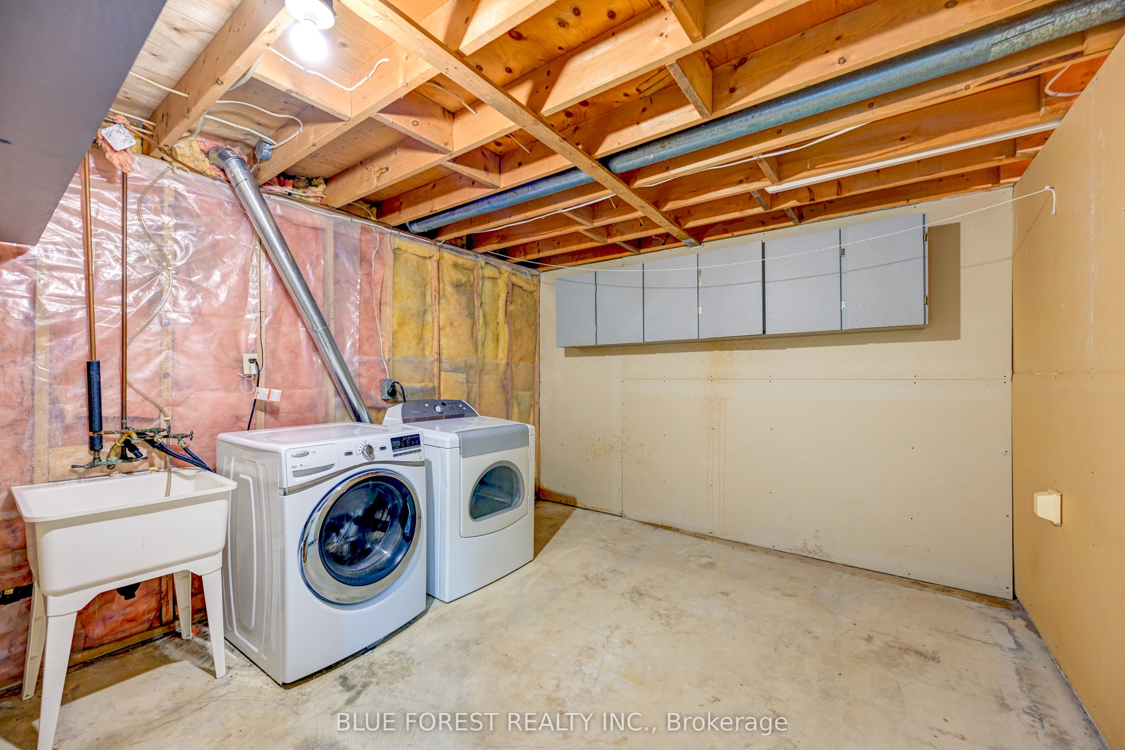 132 Ardsley Crescent Property Photo 19