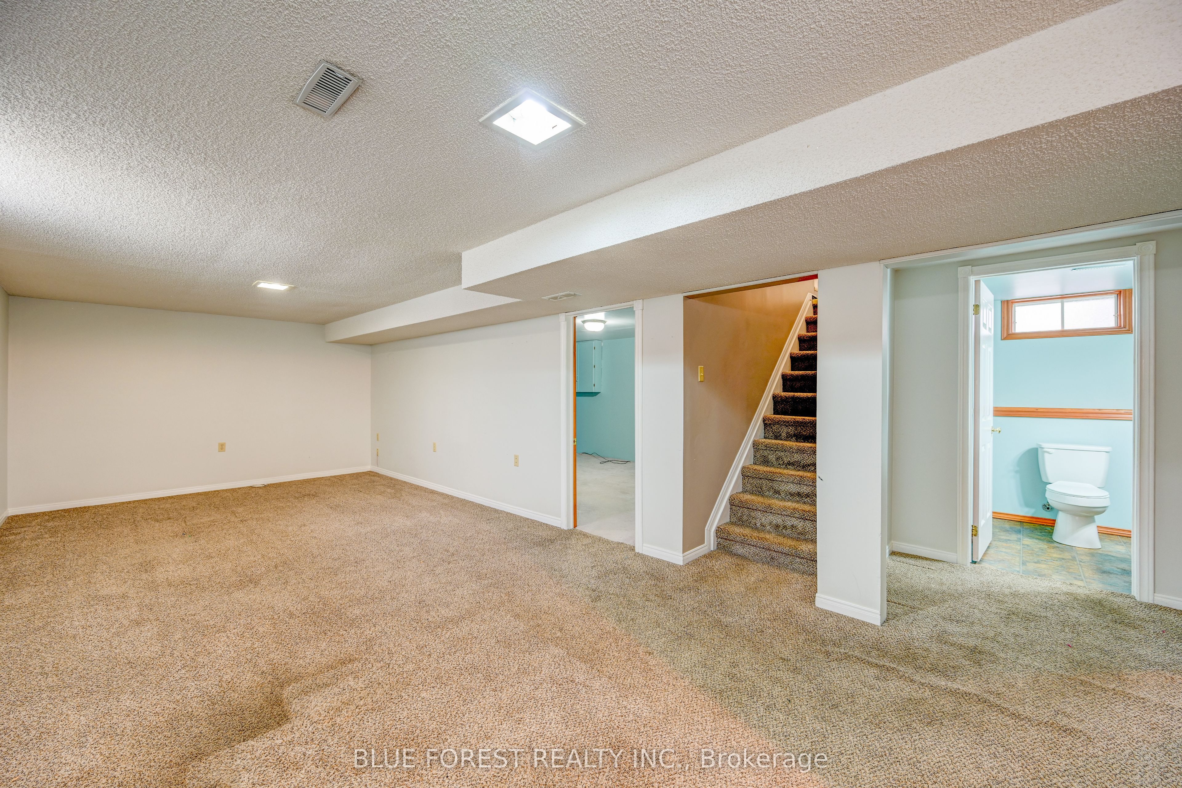 132 Ardsley Crescent Property Photo 22