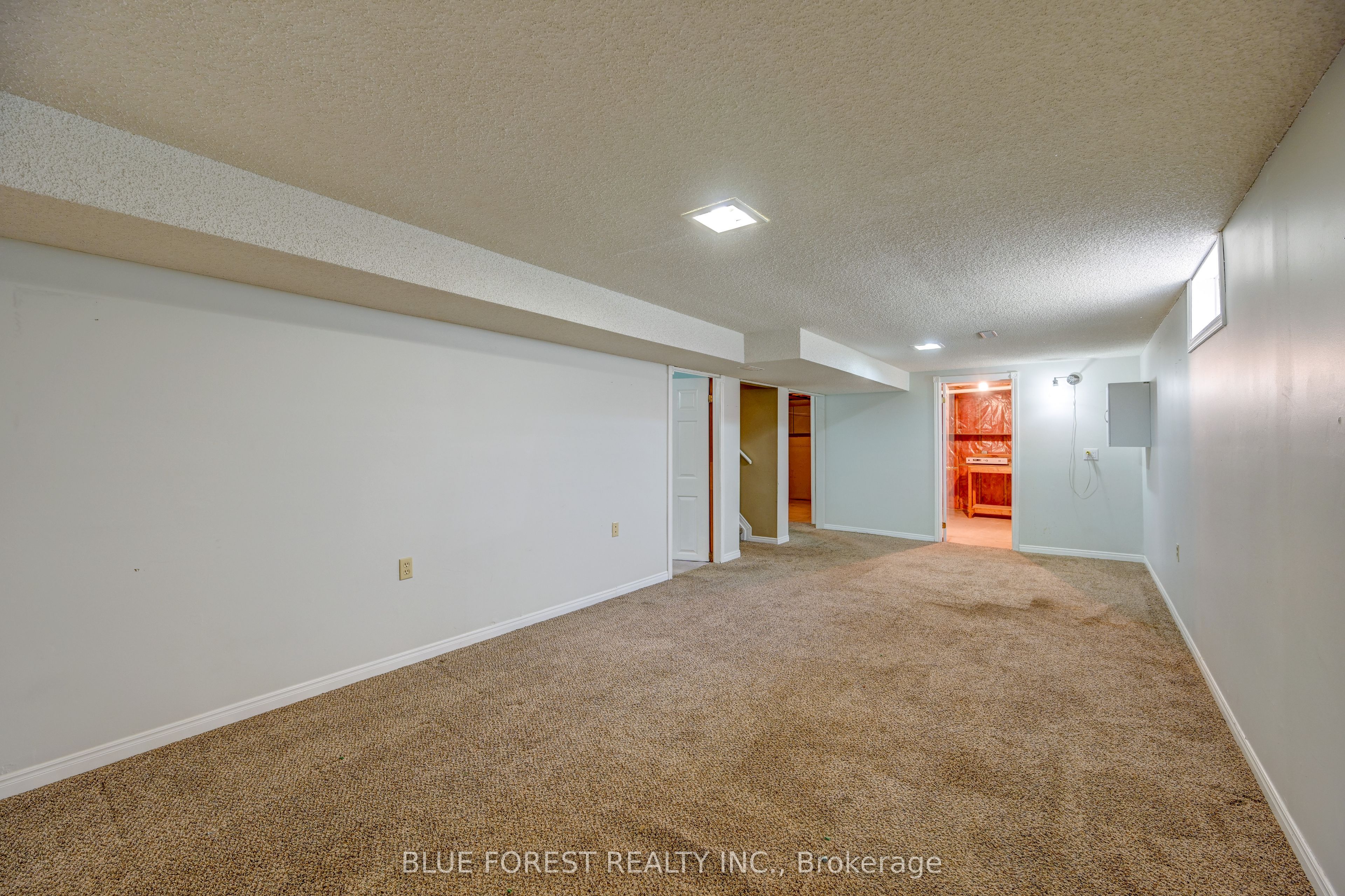 132 Ardsley Crescent Property Photo 23