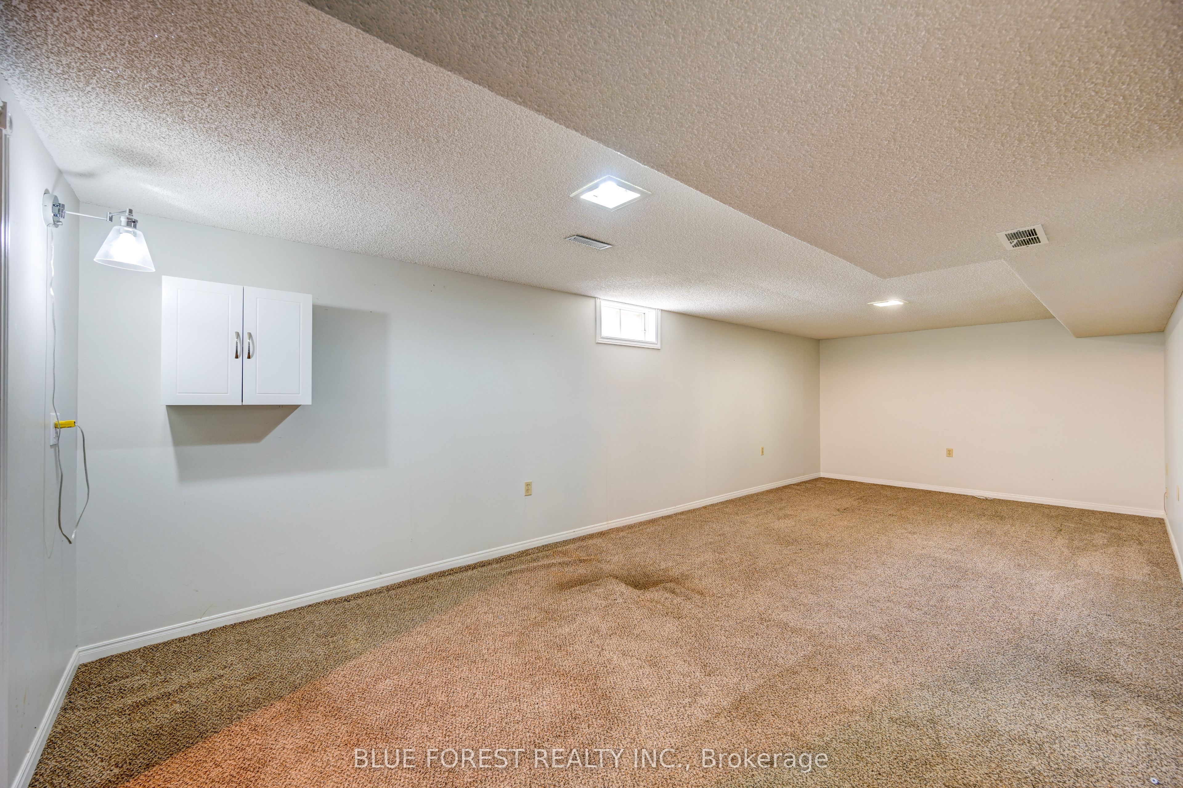 132 Ardsley Crescent Property Photo 25