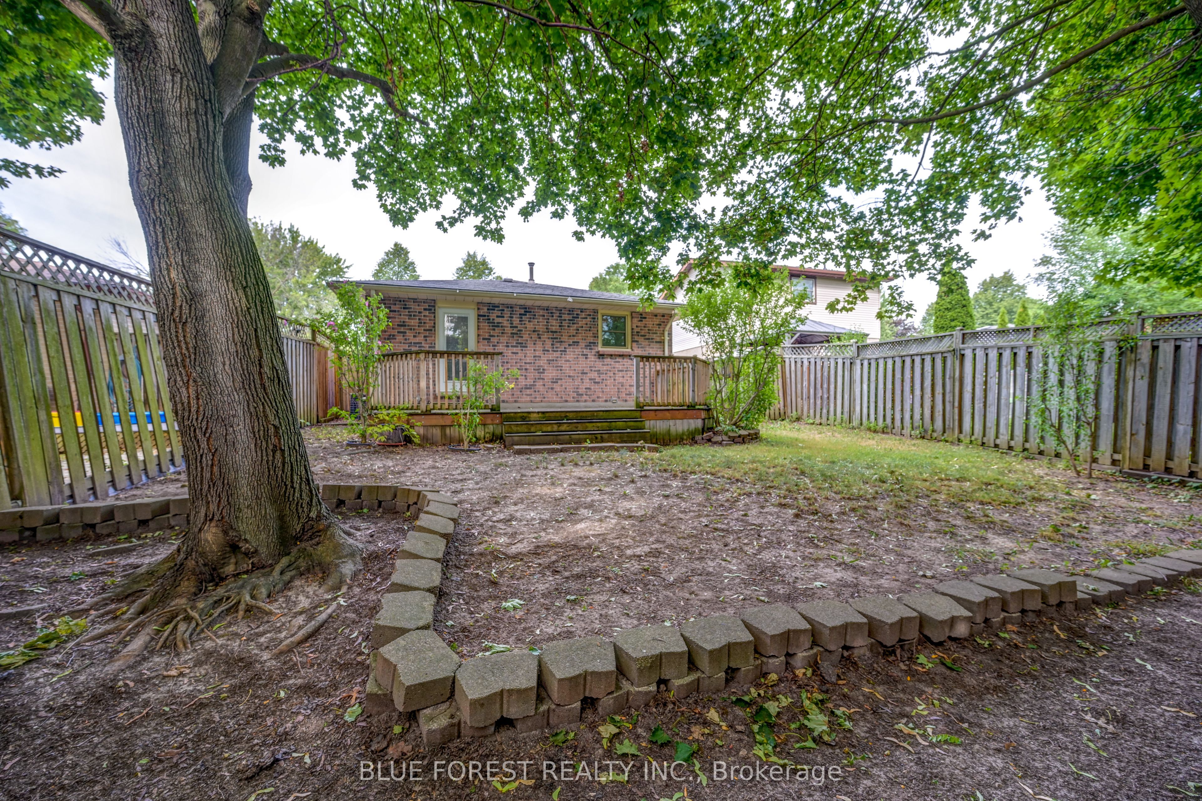 132 Ardsley Crescent Property Photo 26