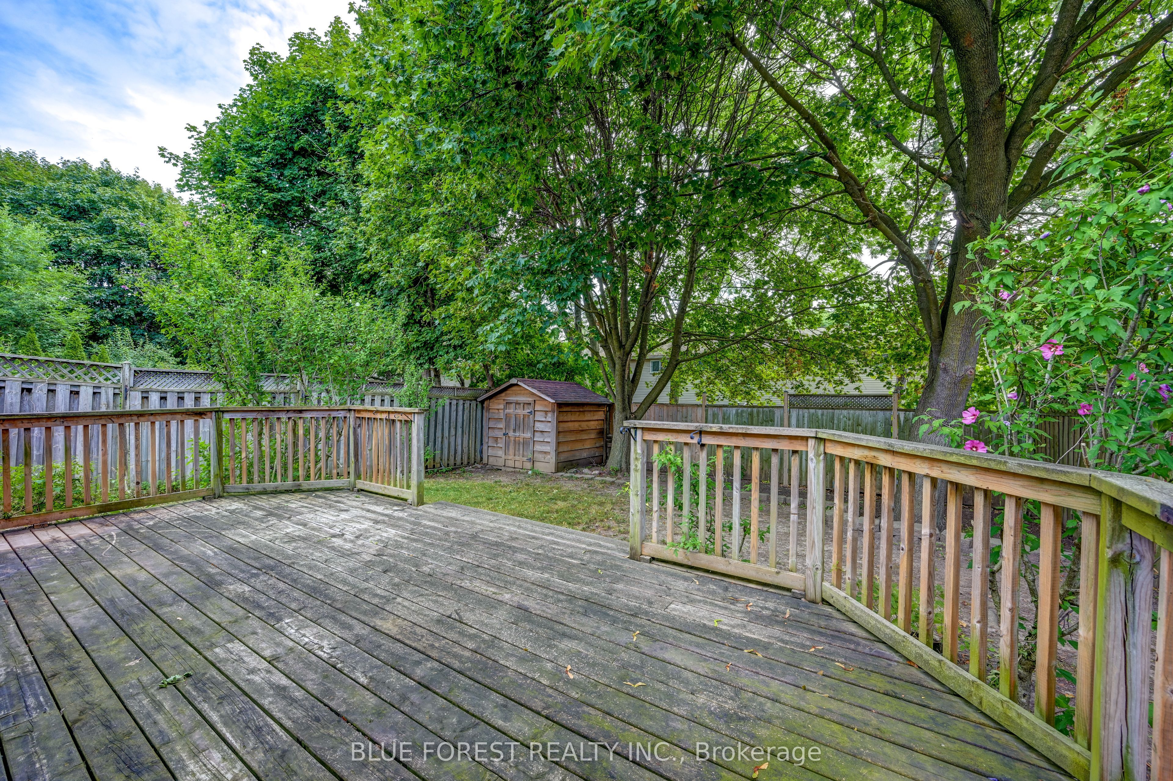 132 Ardsley Crescent Property Photo 29