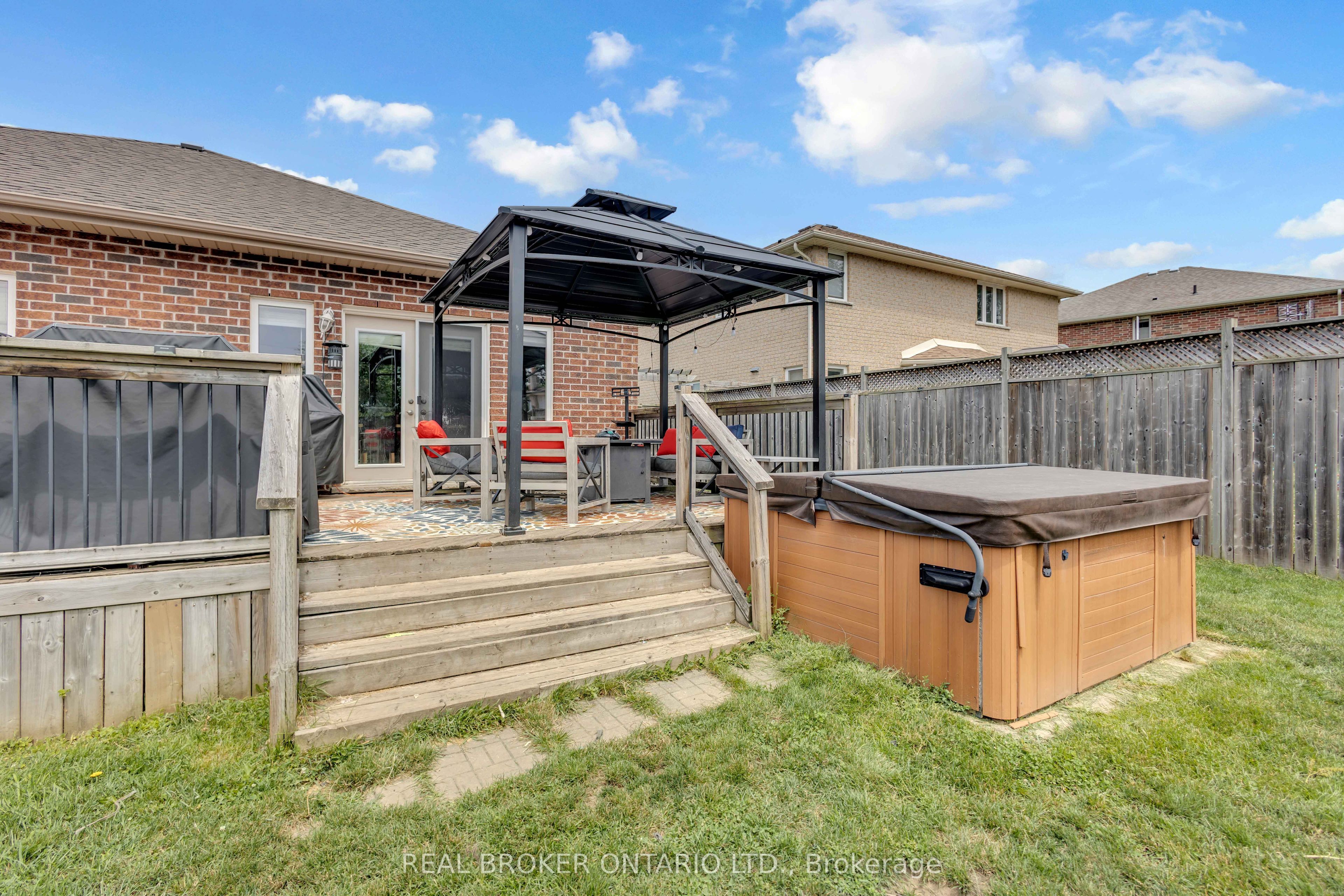 41 Harmer Crescent Property Photo 37