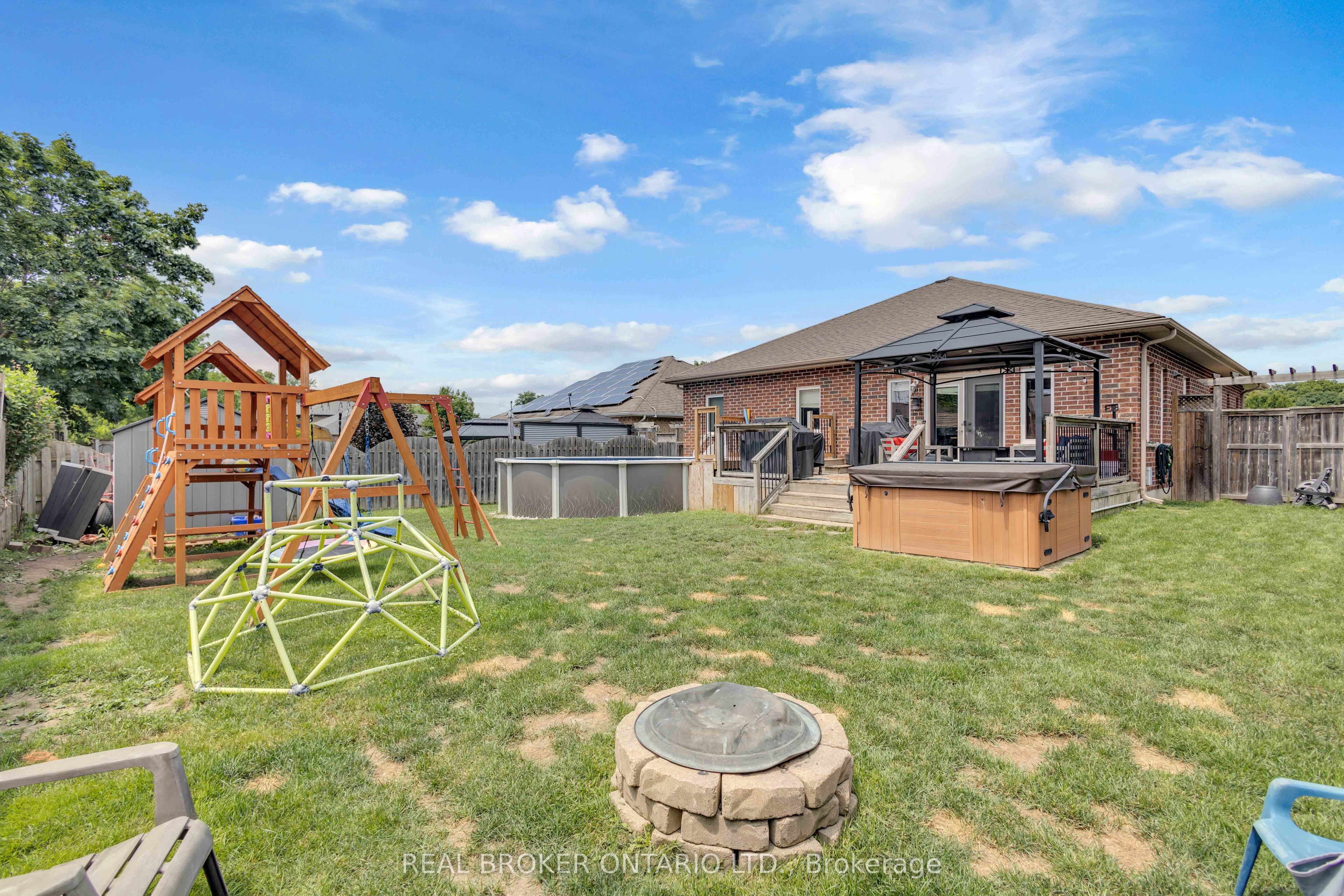 41 Harmer Crescent Property Photo 40