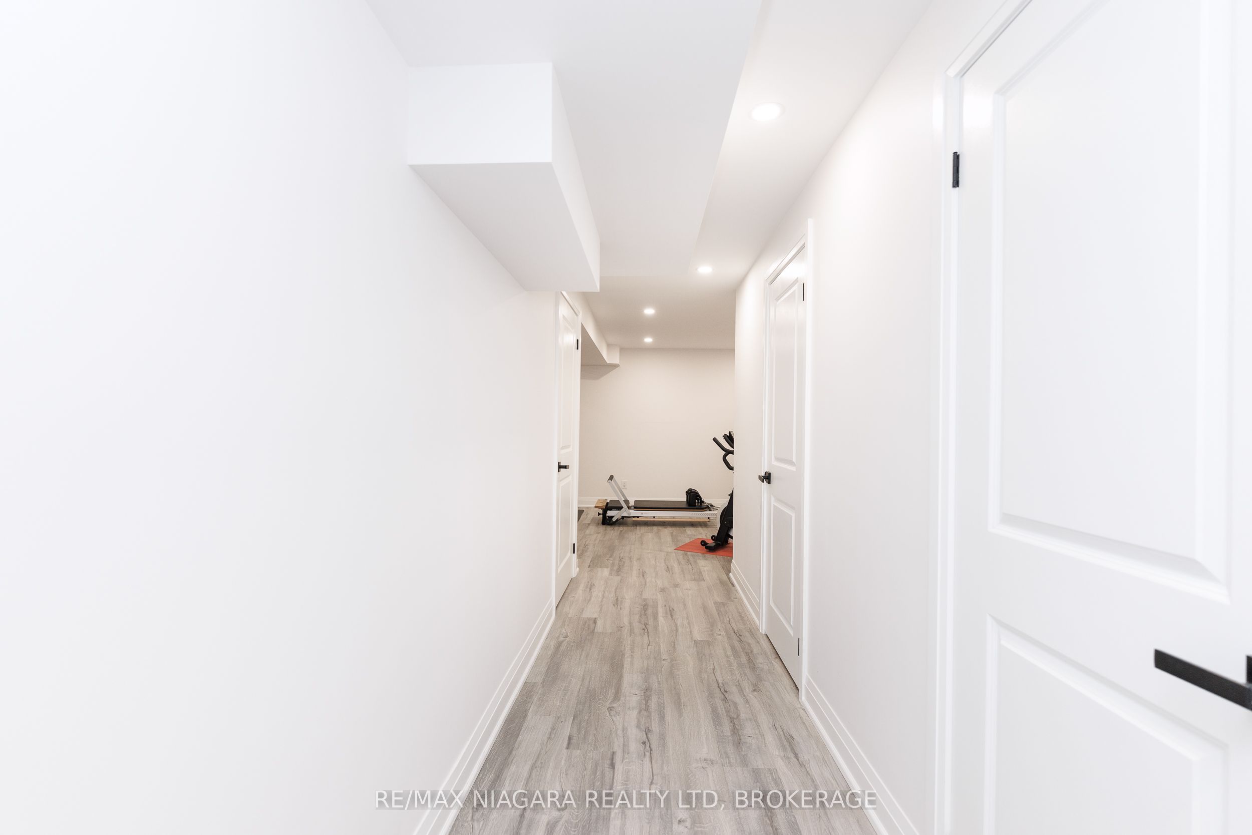 6610 Mary Drive Property Photo 26