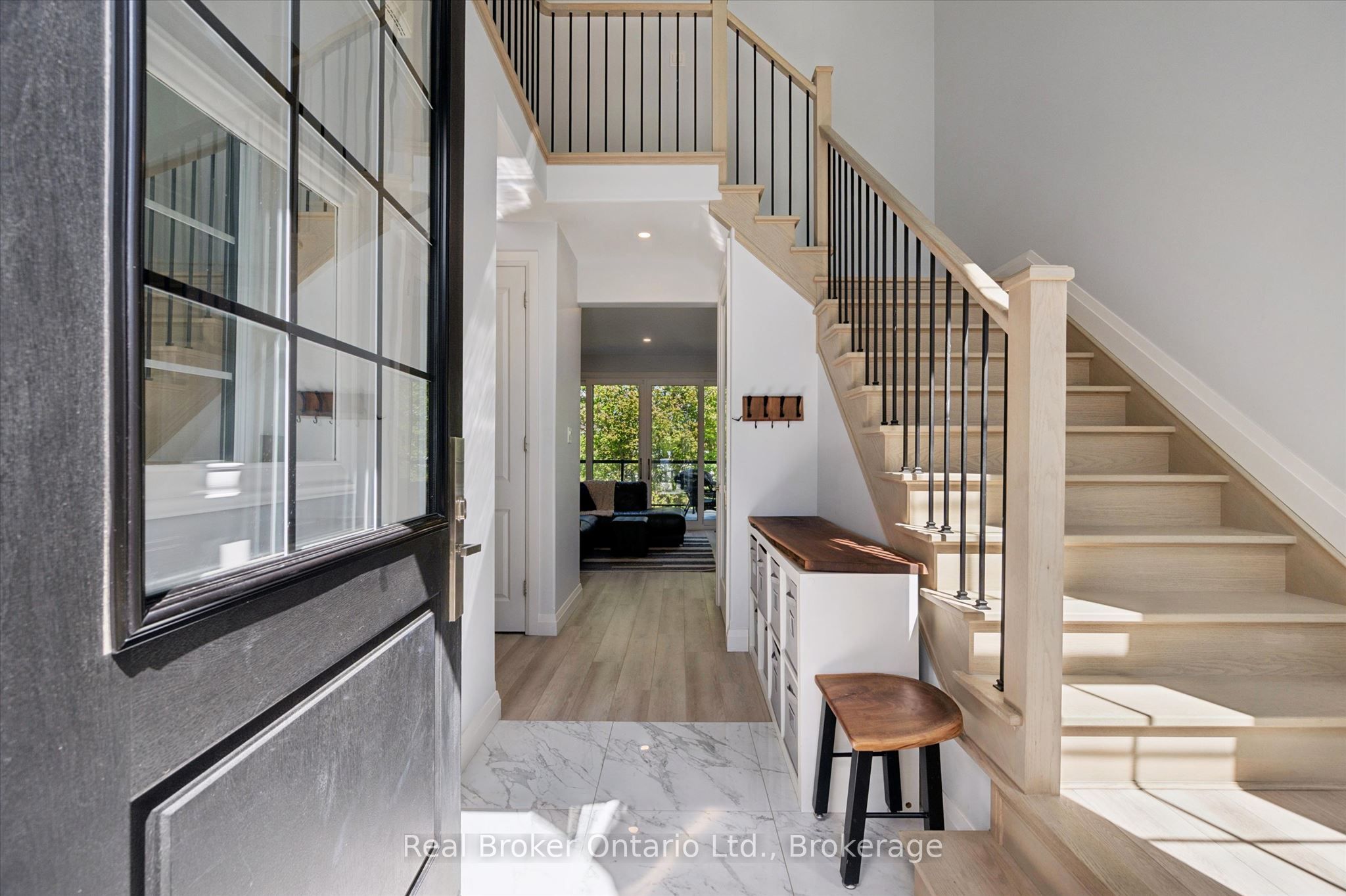 46 Washington Street Property Photo 6