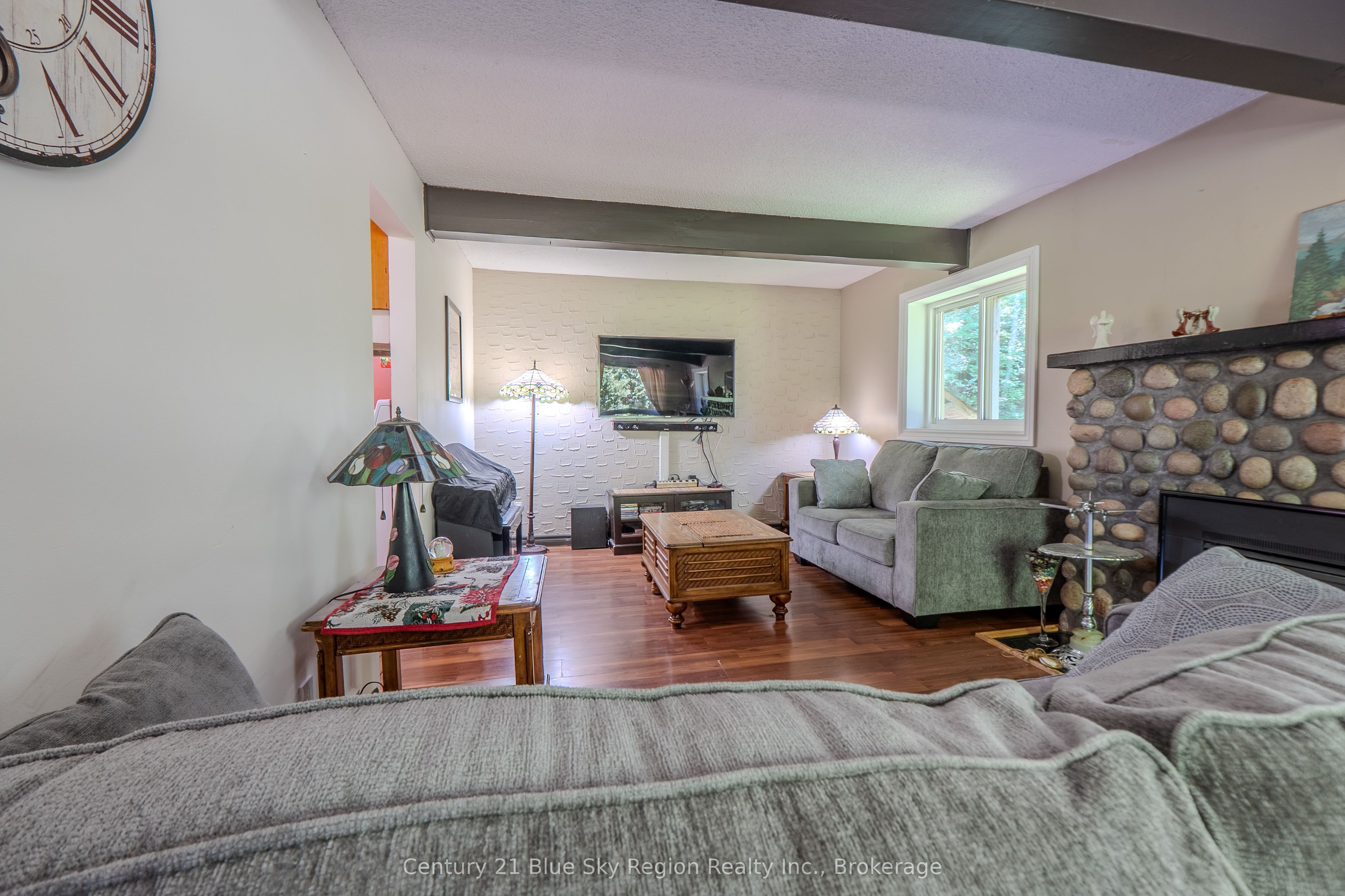 129 Mountain Road Property Photo 8