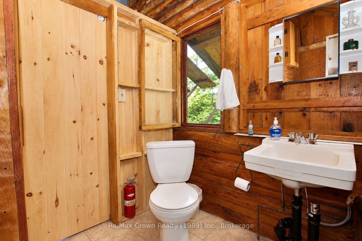 32 Arnold Drive Property Photo 30