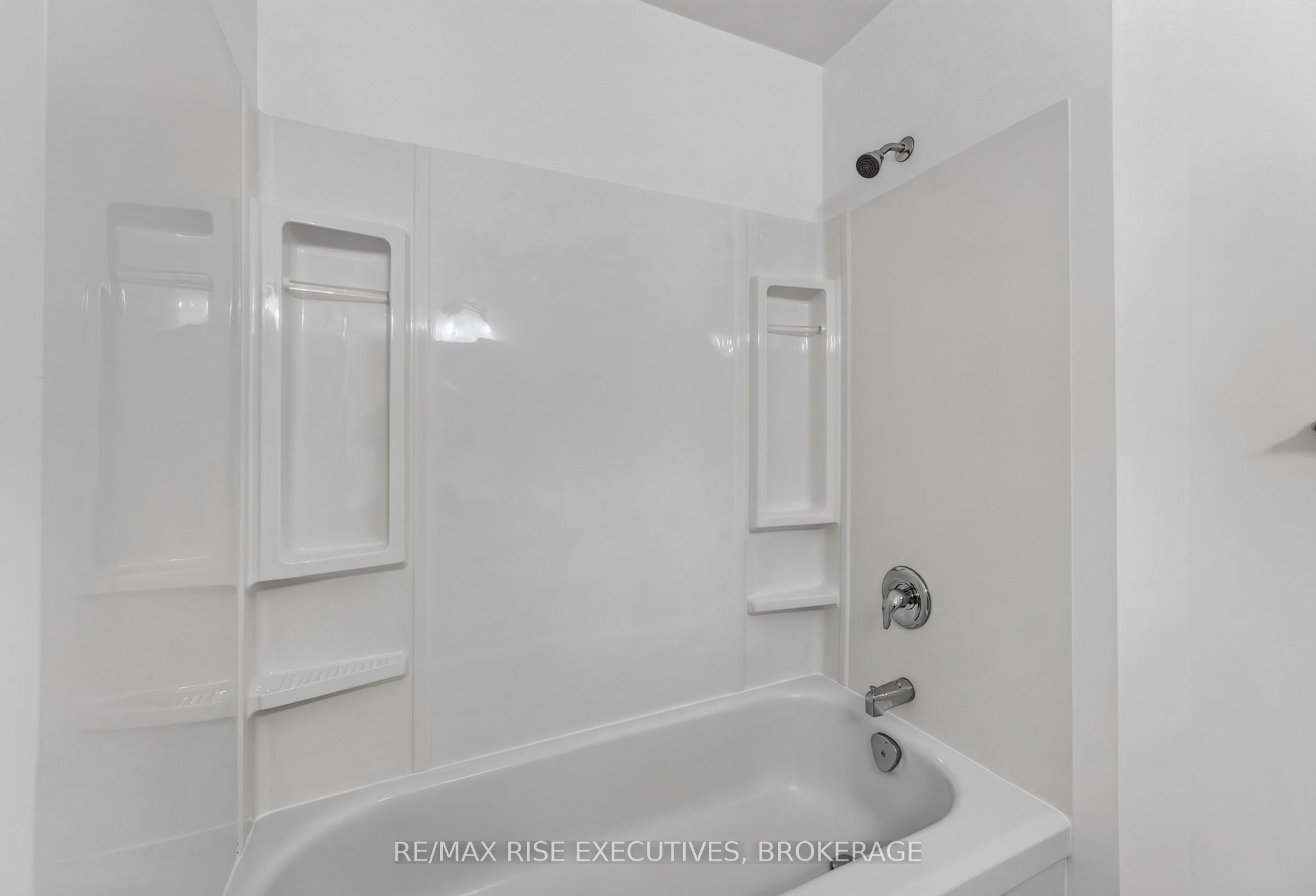 385 Melanie Avenue Property Photo 13