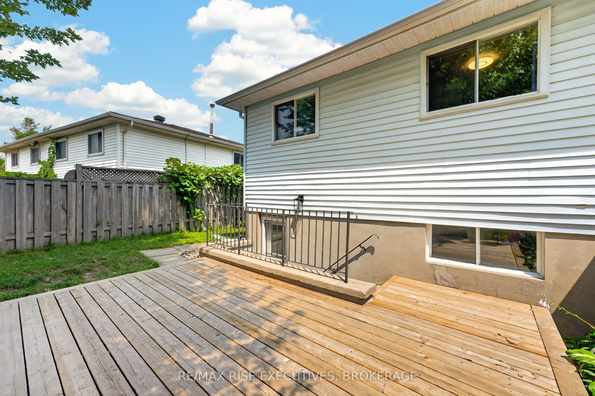 385 Melanie Avenue Property Photo 33