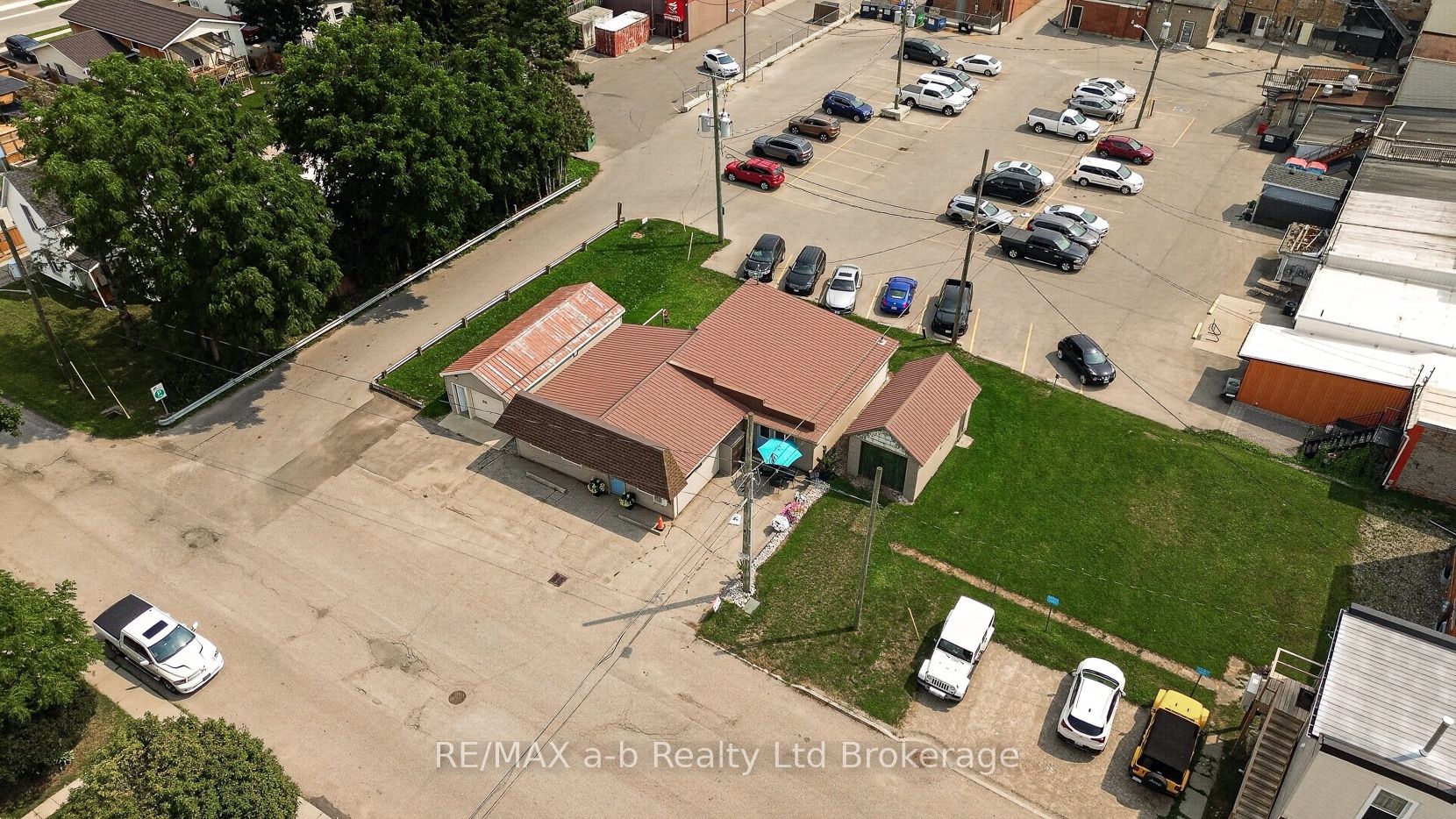 4 Washington Street Property Photo 2