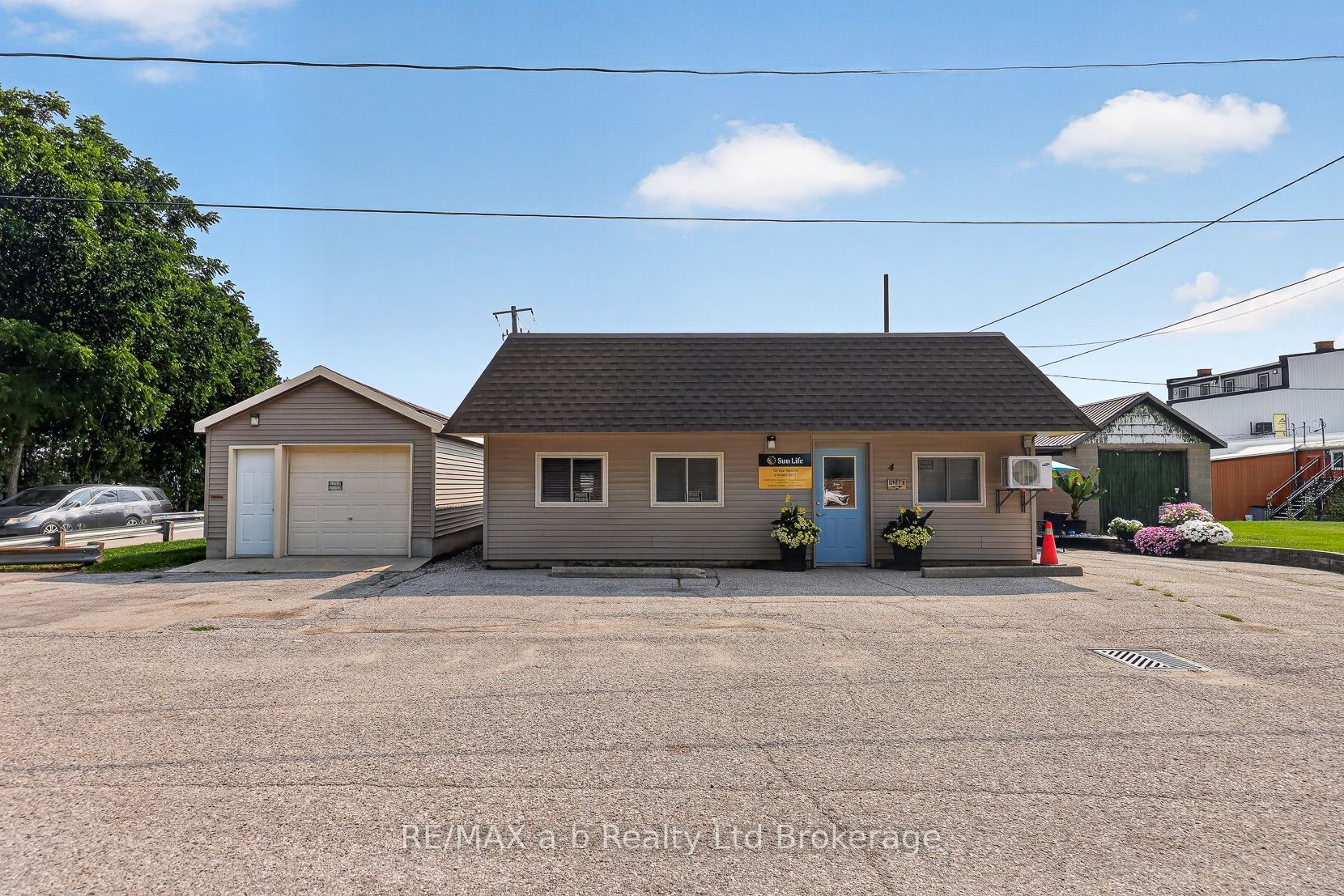 4 Washington Street Property Photo 3