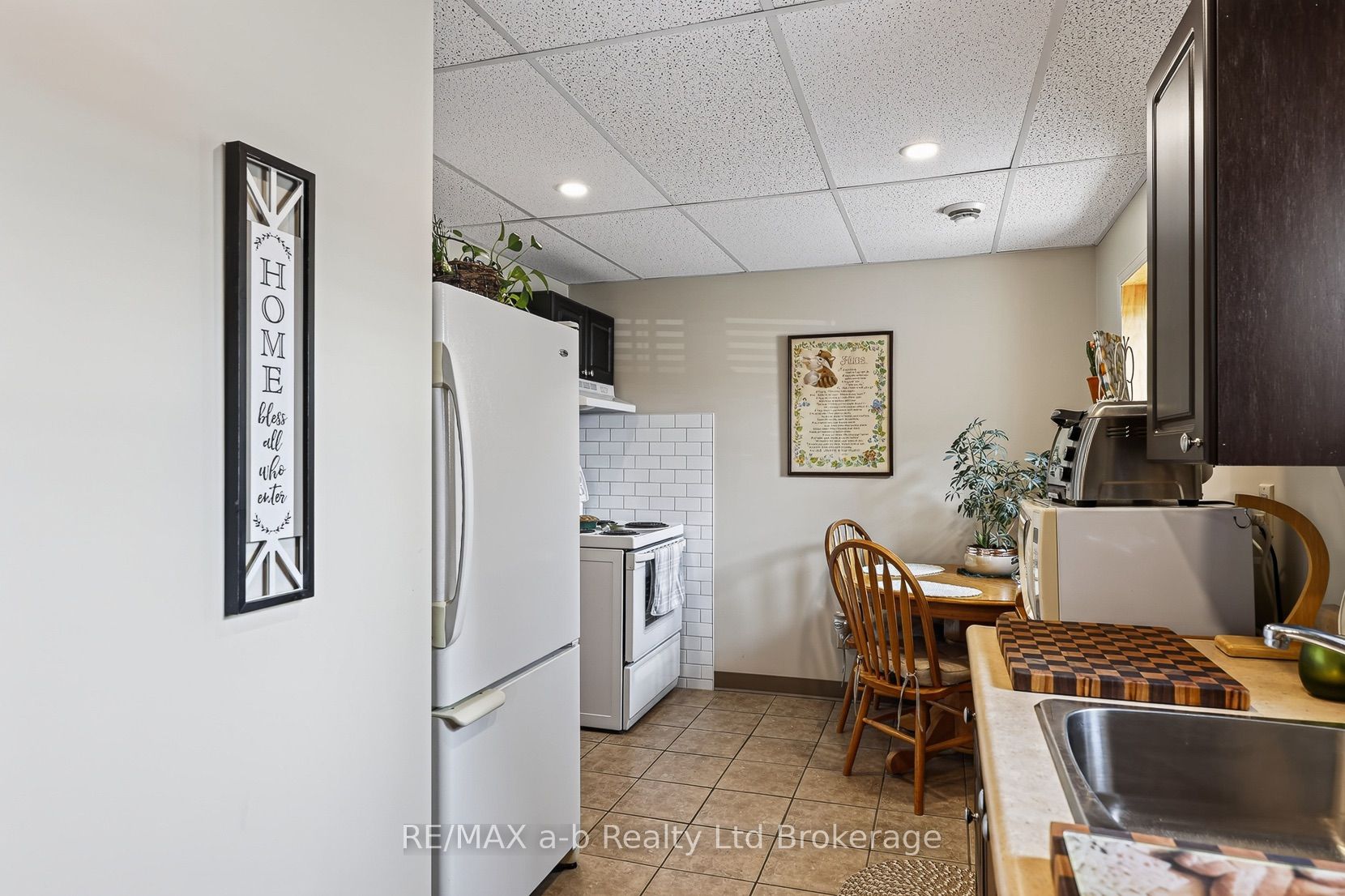 4 Washington Street Property Photo 22