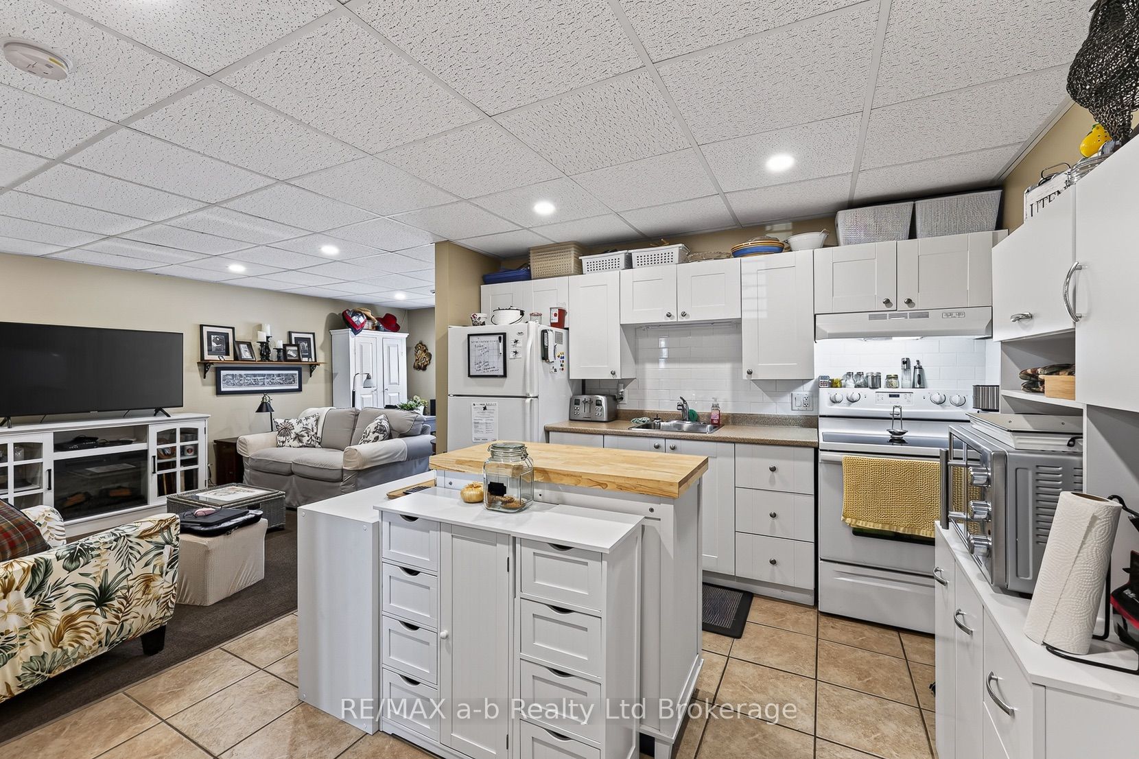 4 Washington Street Property Photo 32