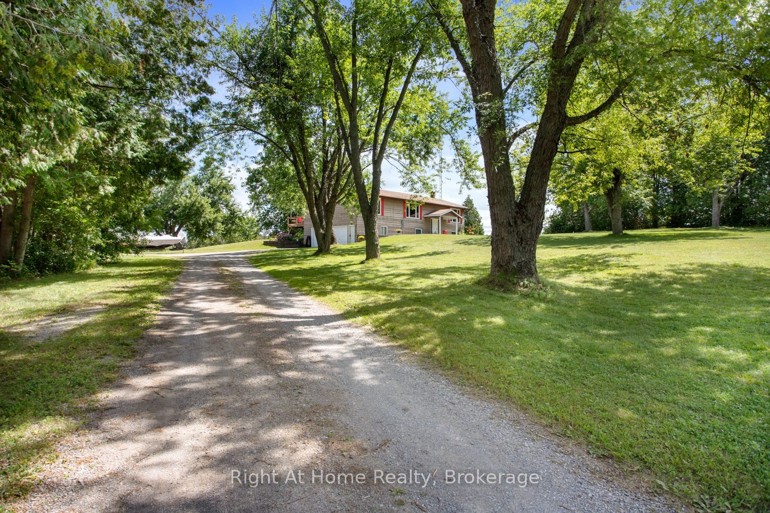 34 Birch Point Road Property Photo 2