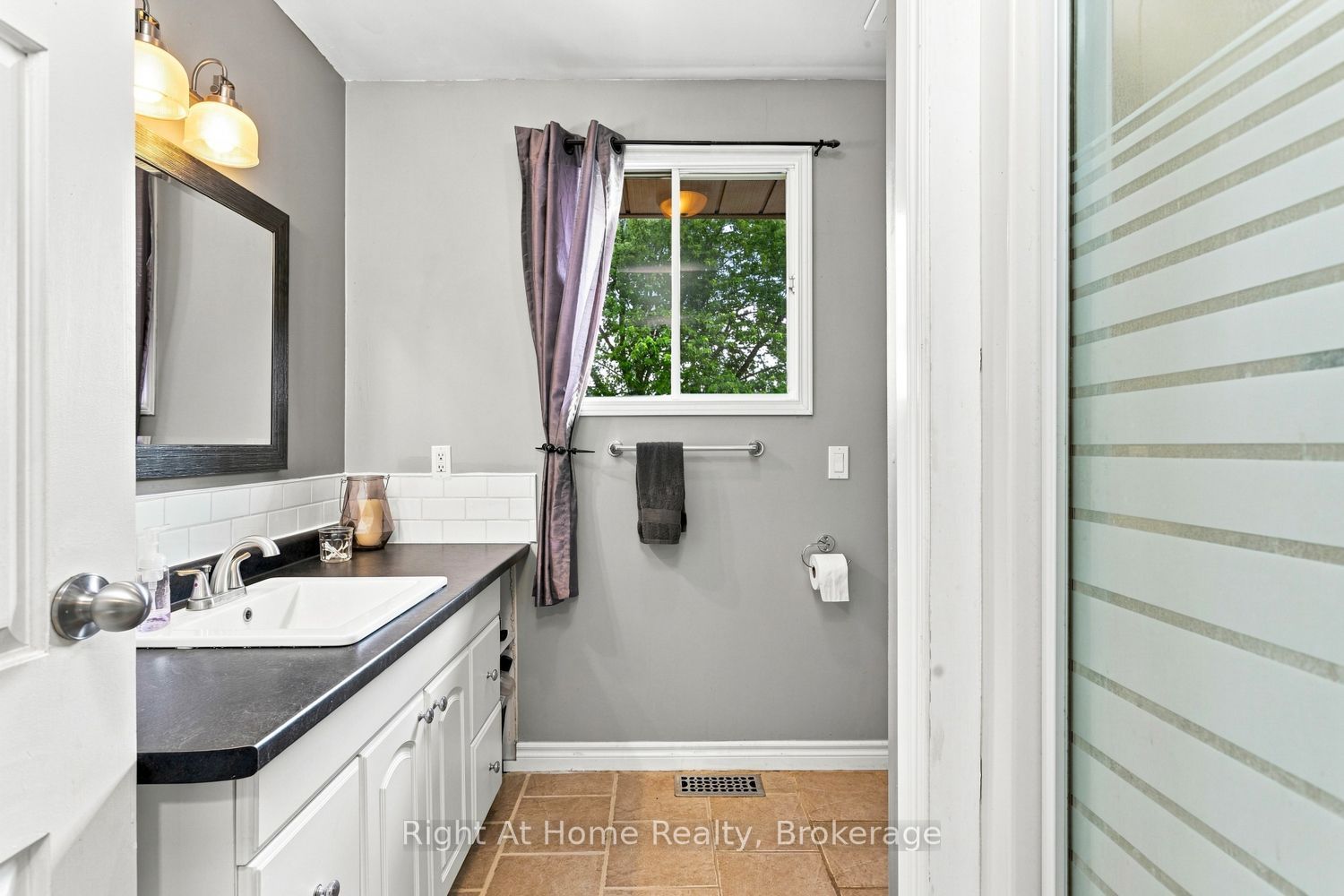 34 Birch Point Road Property Photo 32