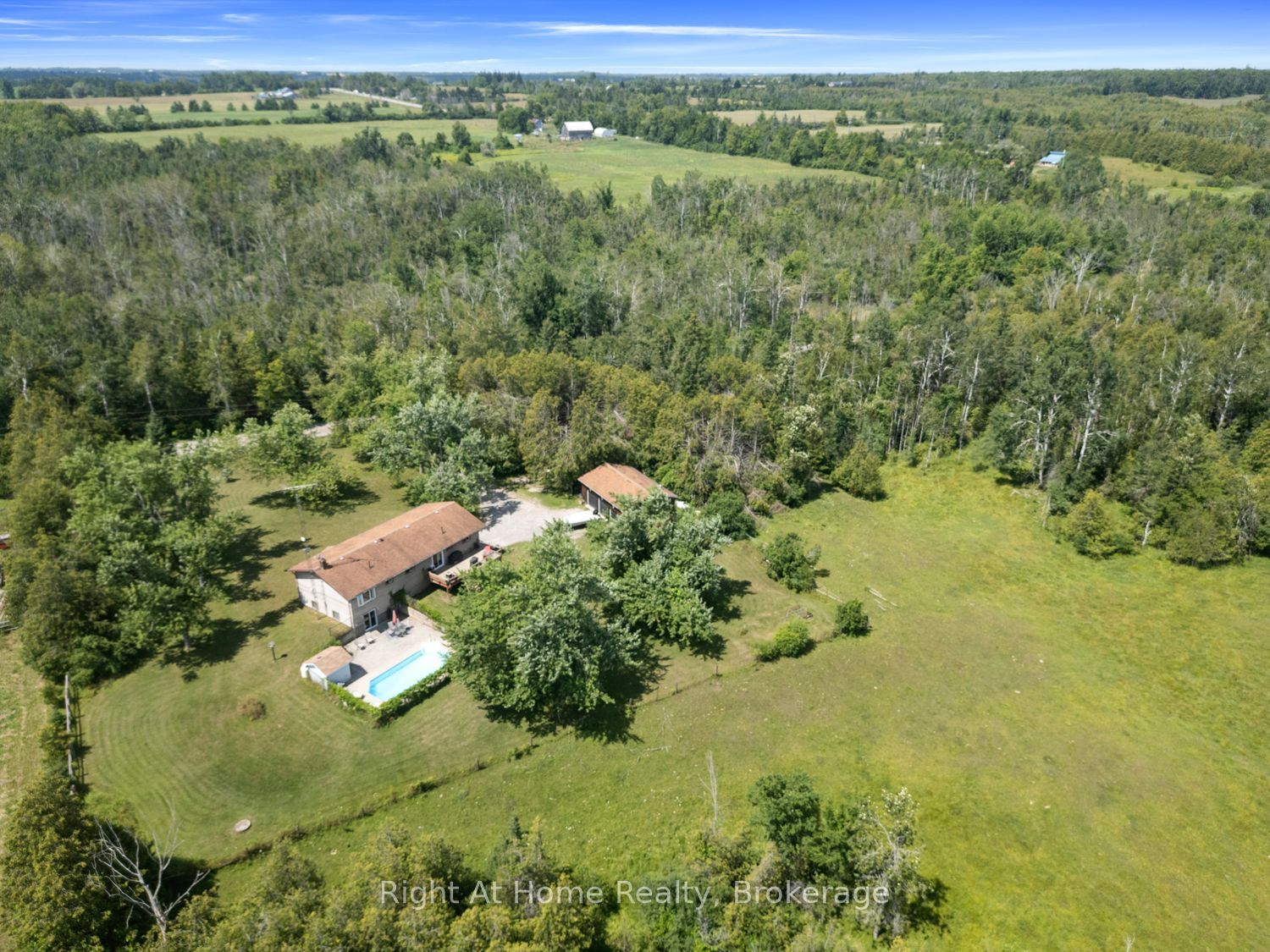 34 Birch Point Road Property Photo 45