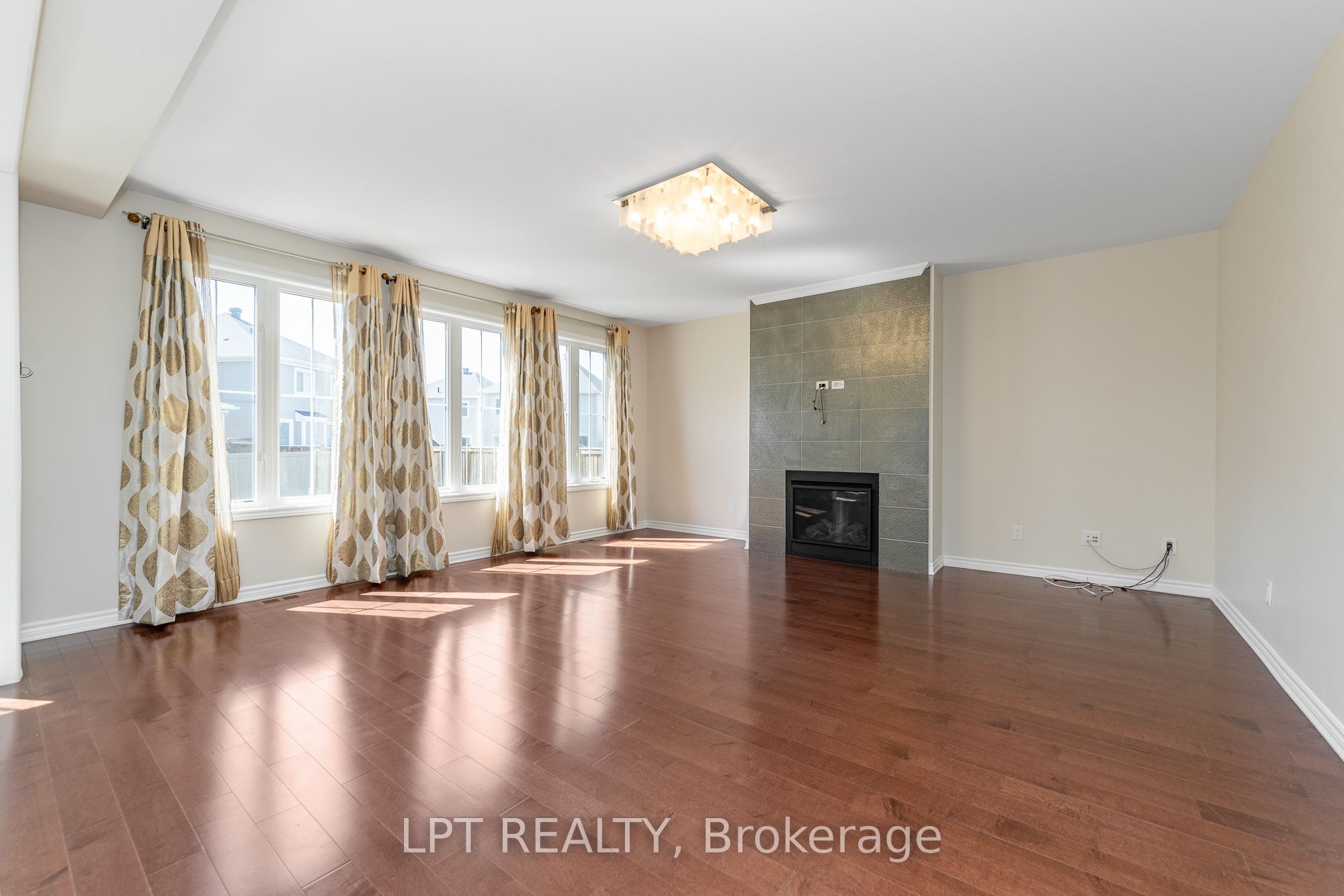 67 Bristling Crescent Property Photo 12