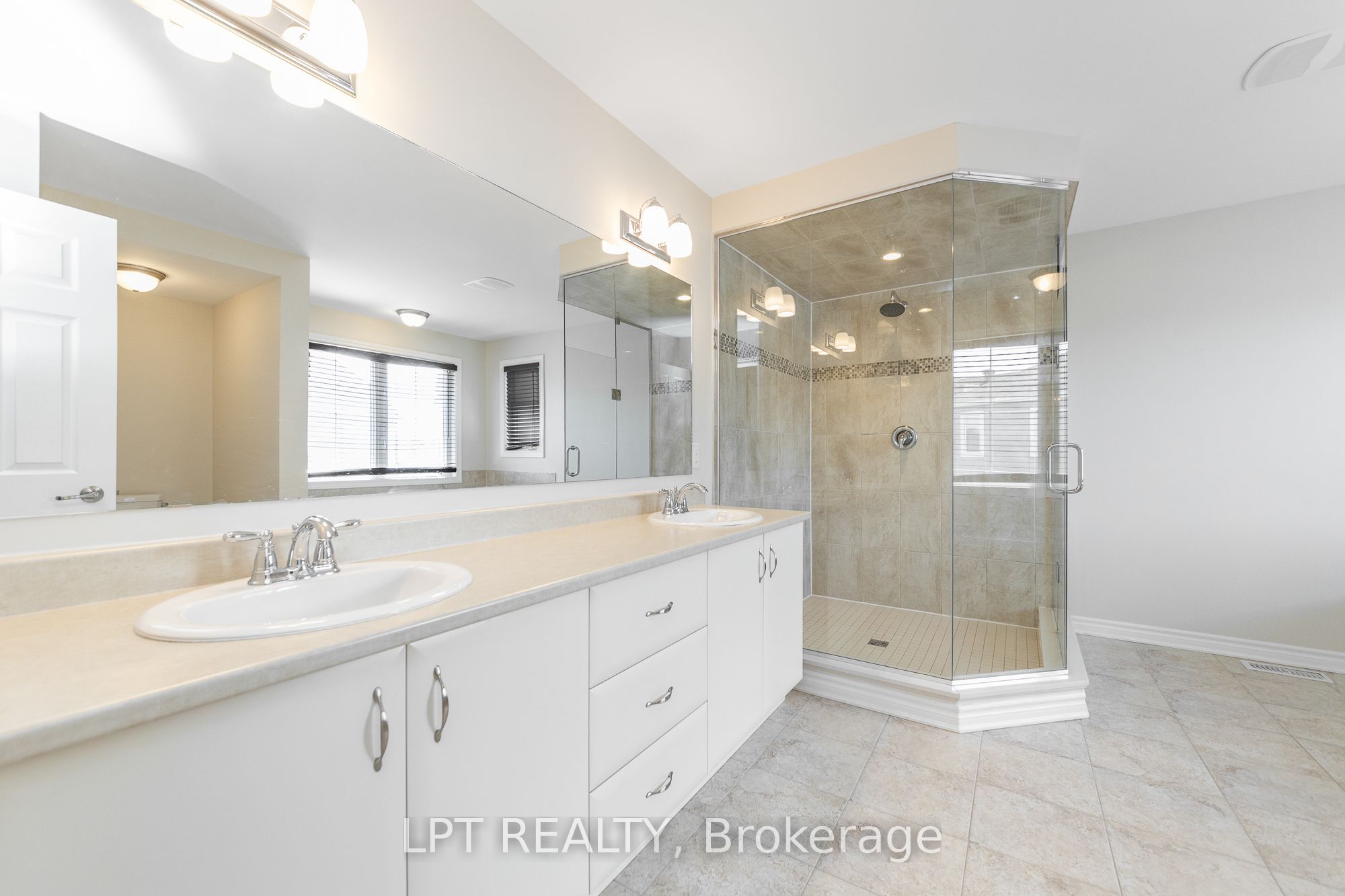 67 Bristling Crescent Property Photo 22