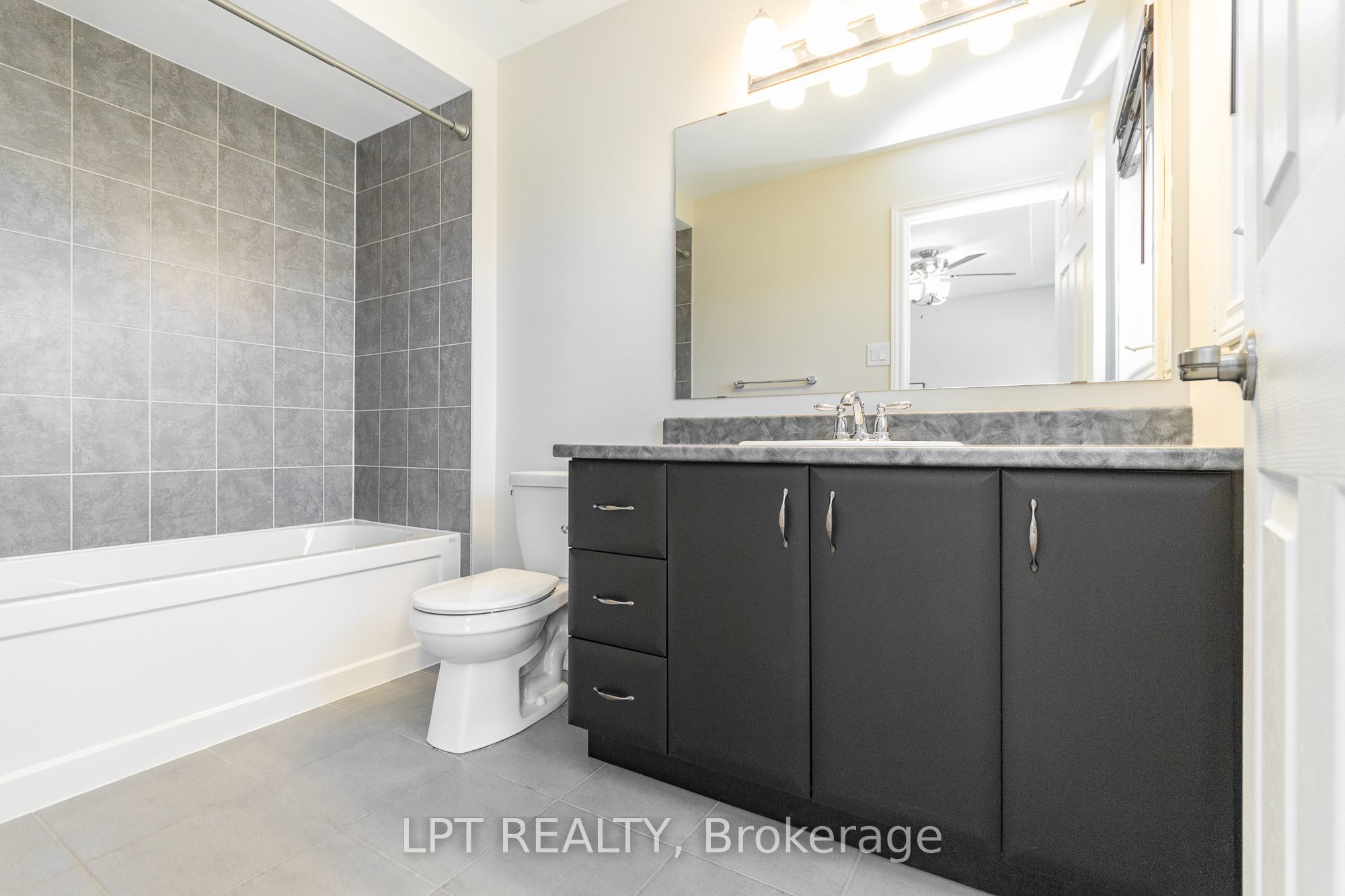 67 Bristling Crescent Property Photo 32