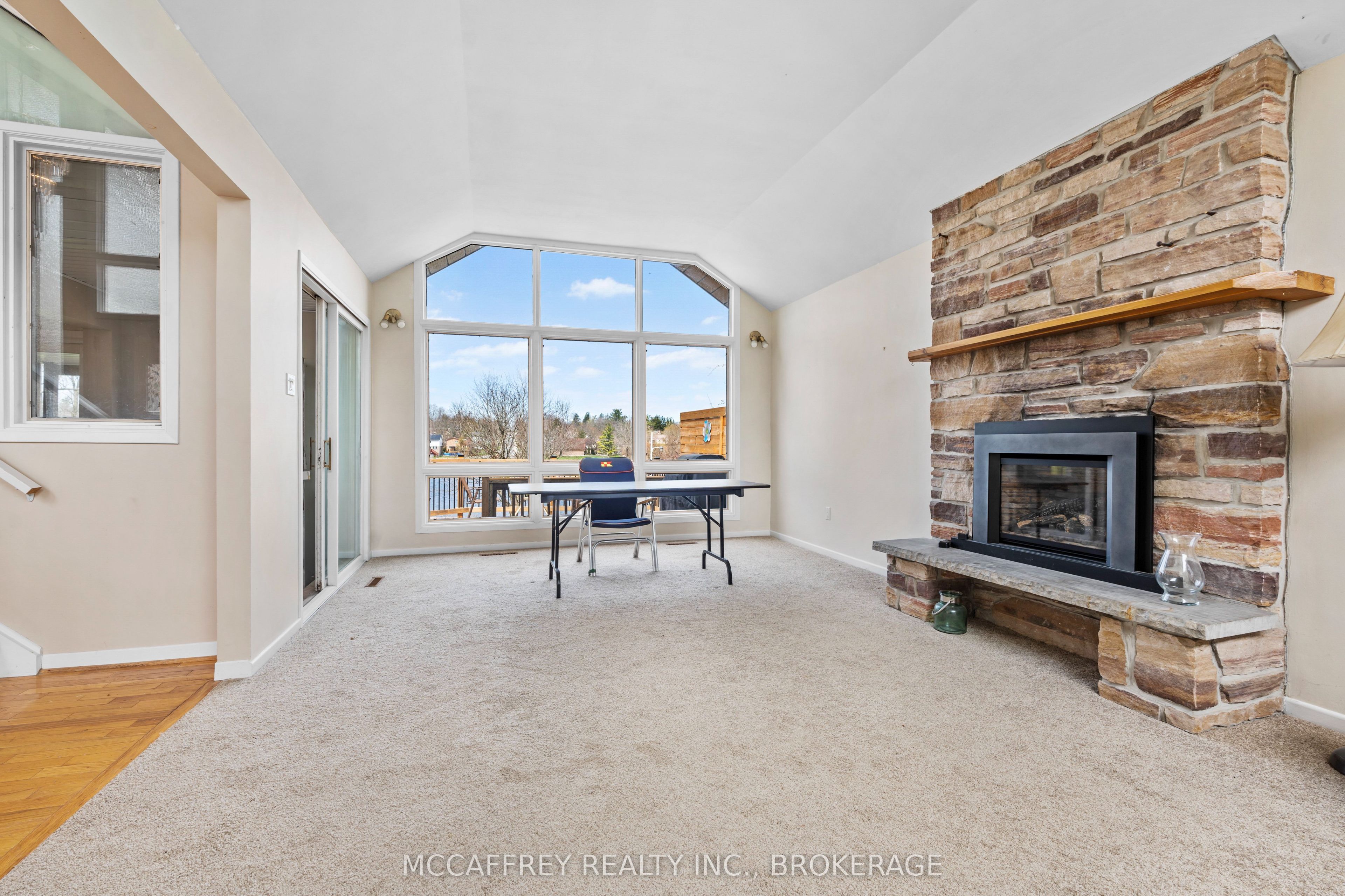 79 River Road Property Photo 5