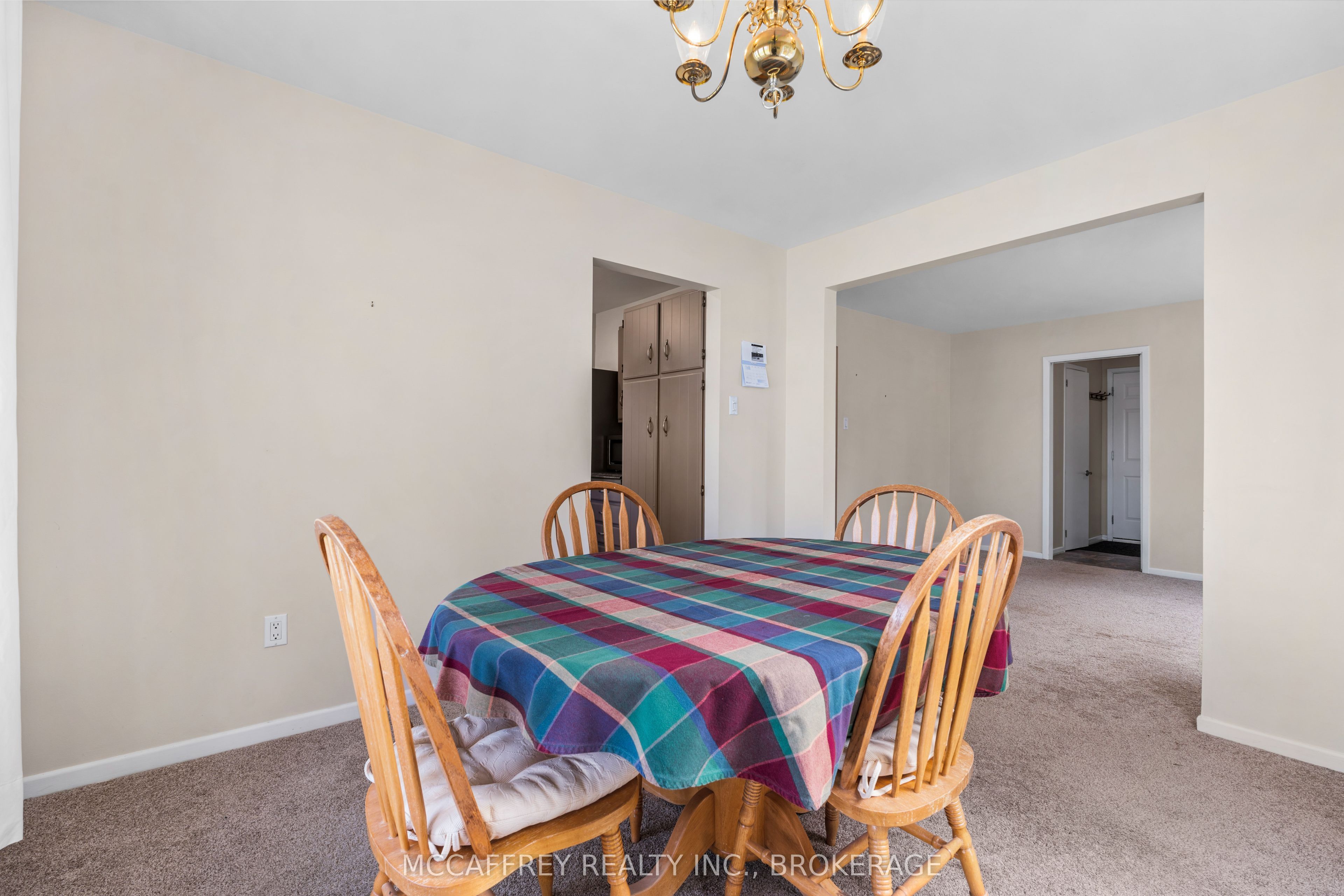 79 River Road Property Photo 11