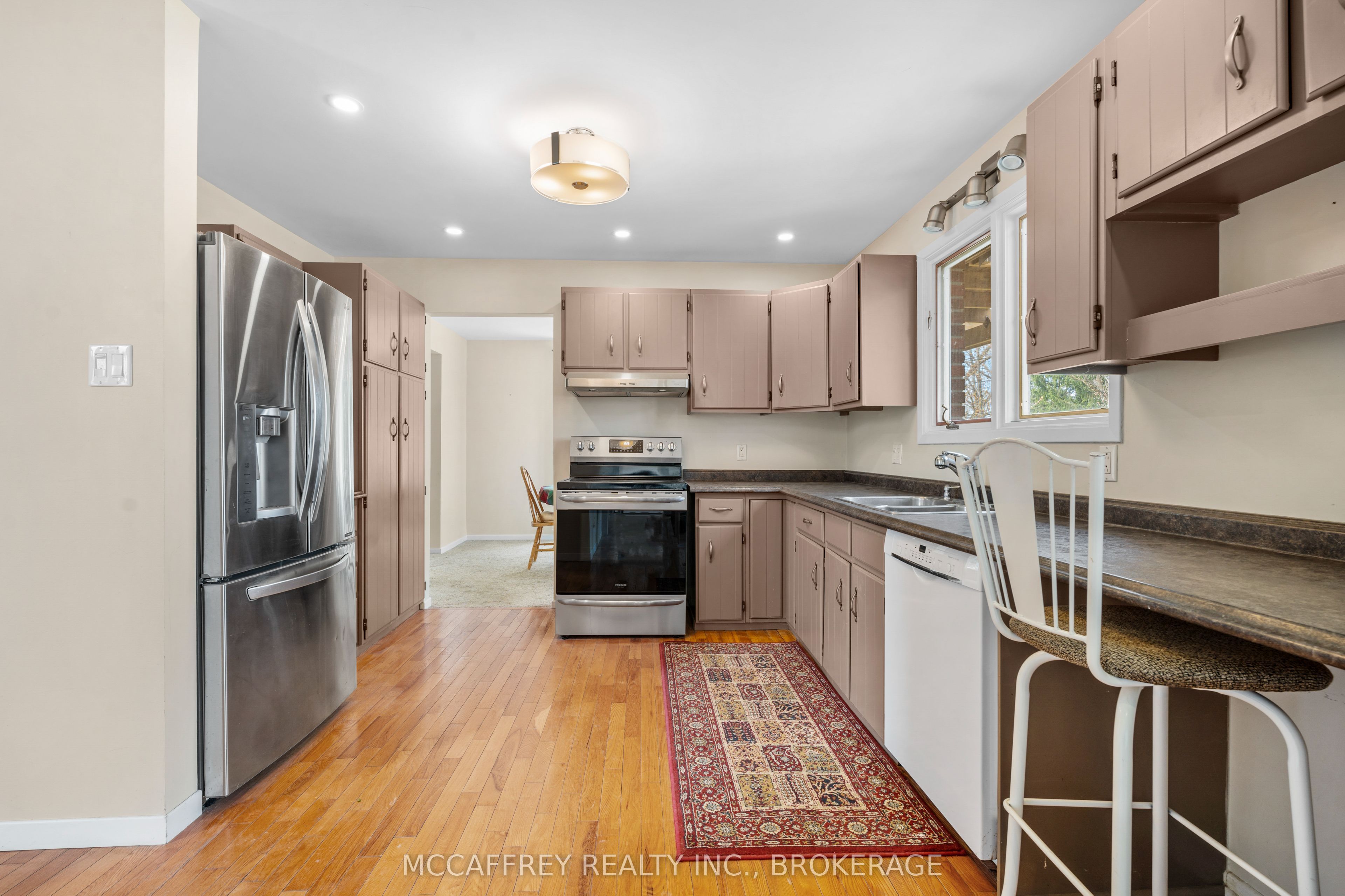 79 River Road Property Photo 12